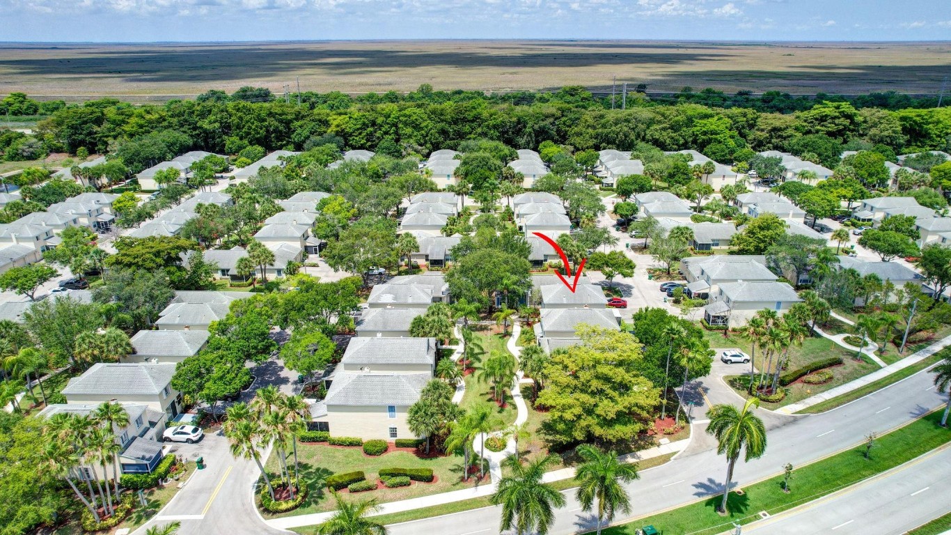 10880 Sea Hibiscus Ln 10880