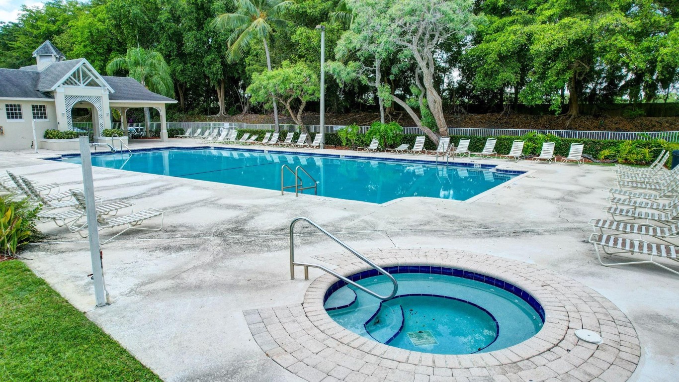 10880 Sea Hibiscus Ln 10880