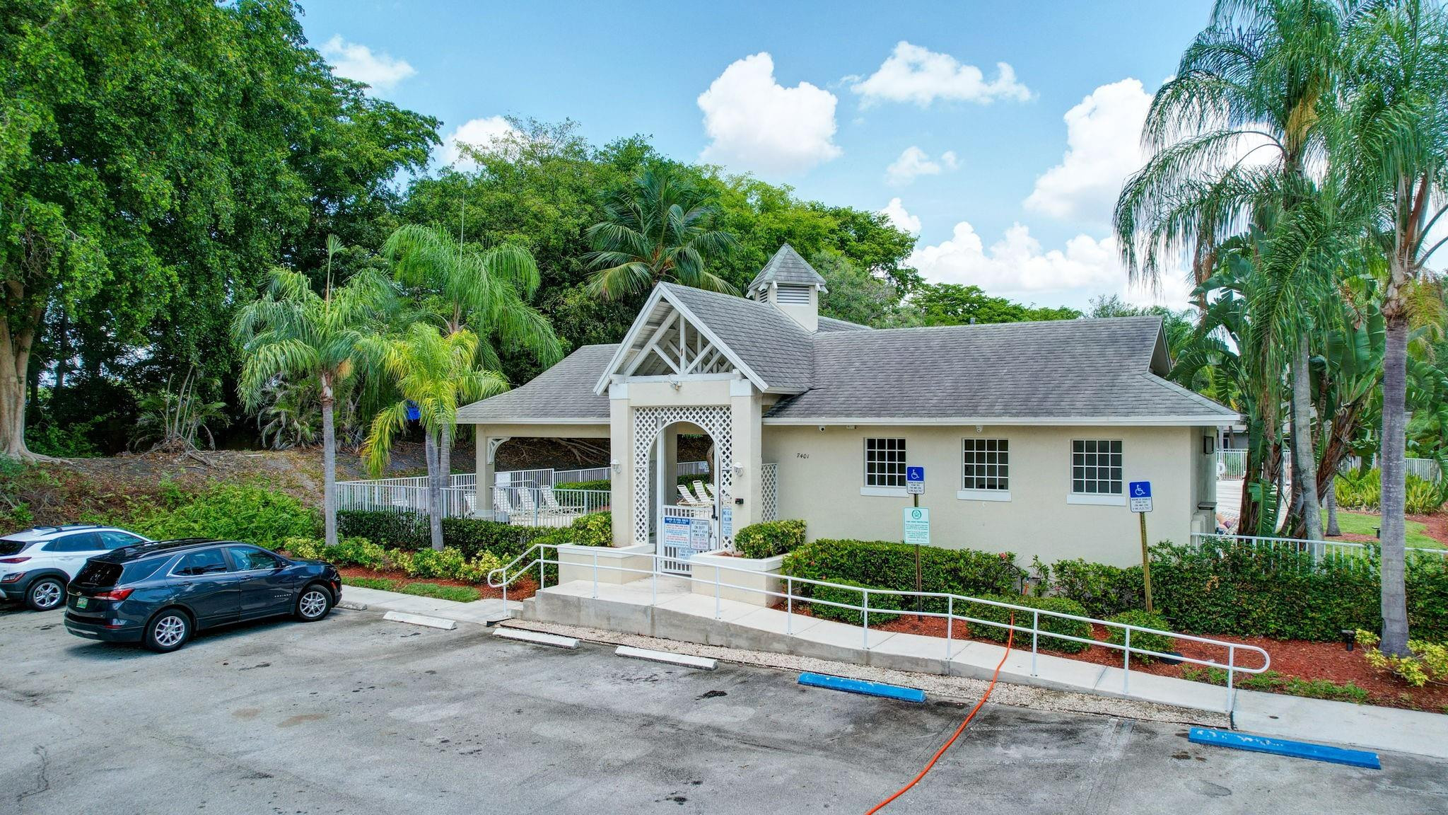 10880 Sea Hibiscus Ln 10880