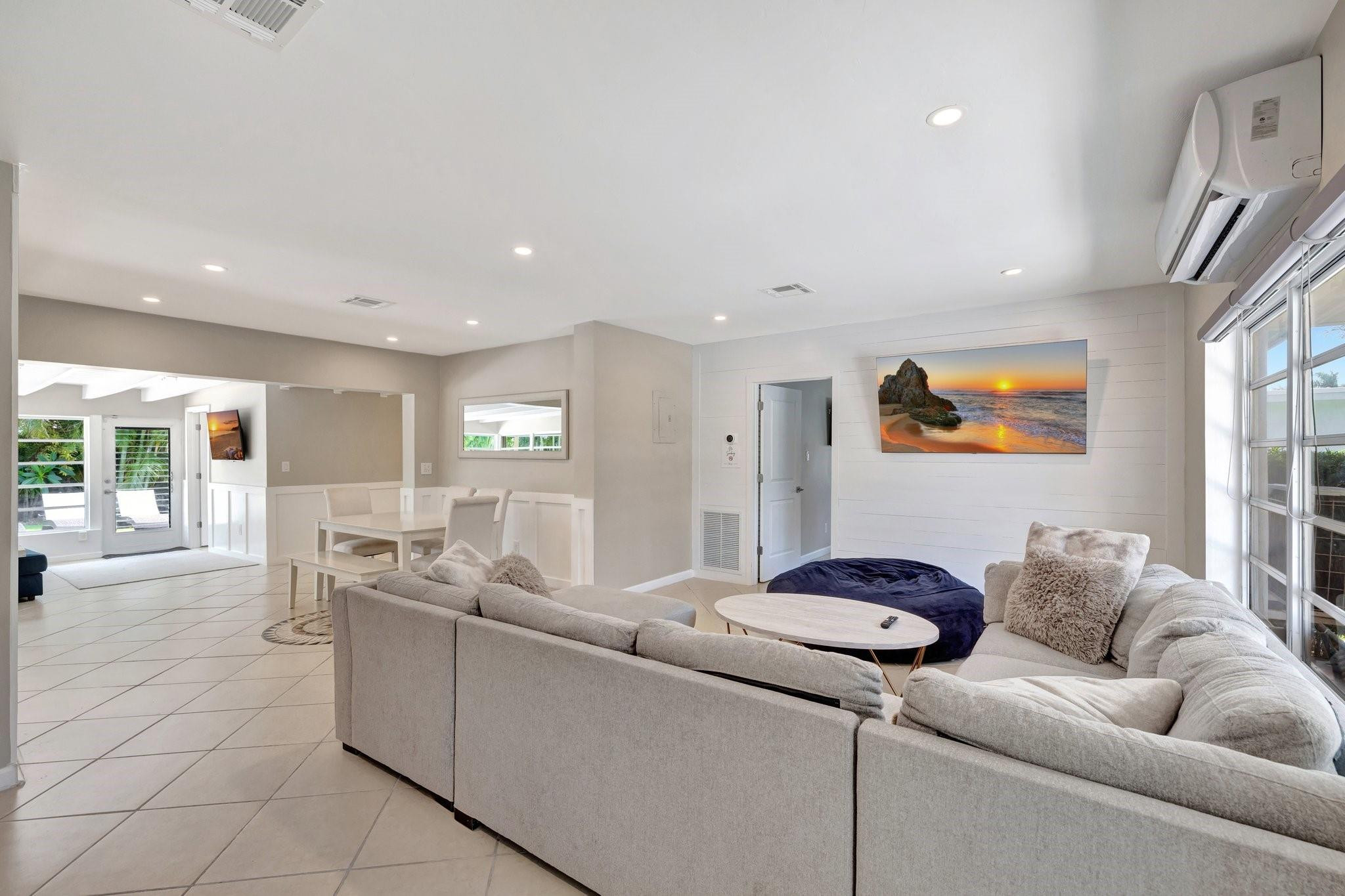 241 Bombay Ave