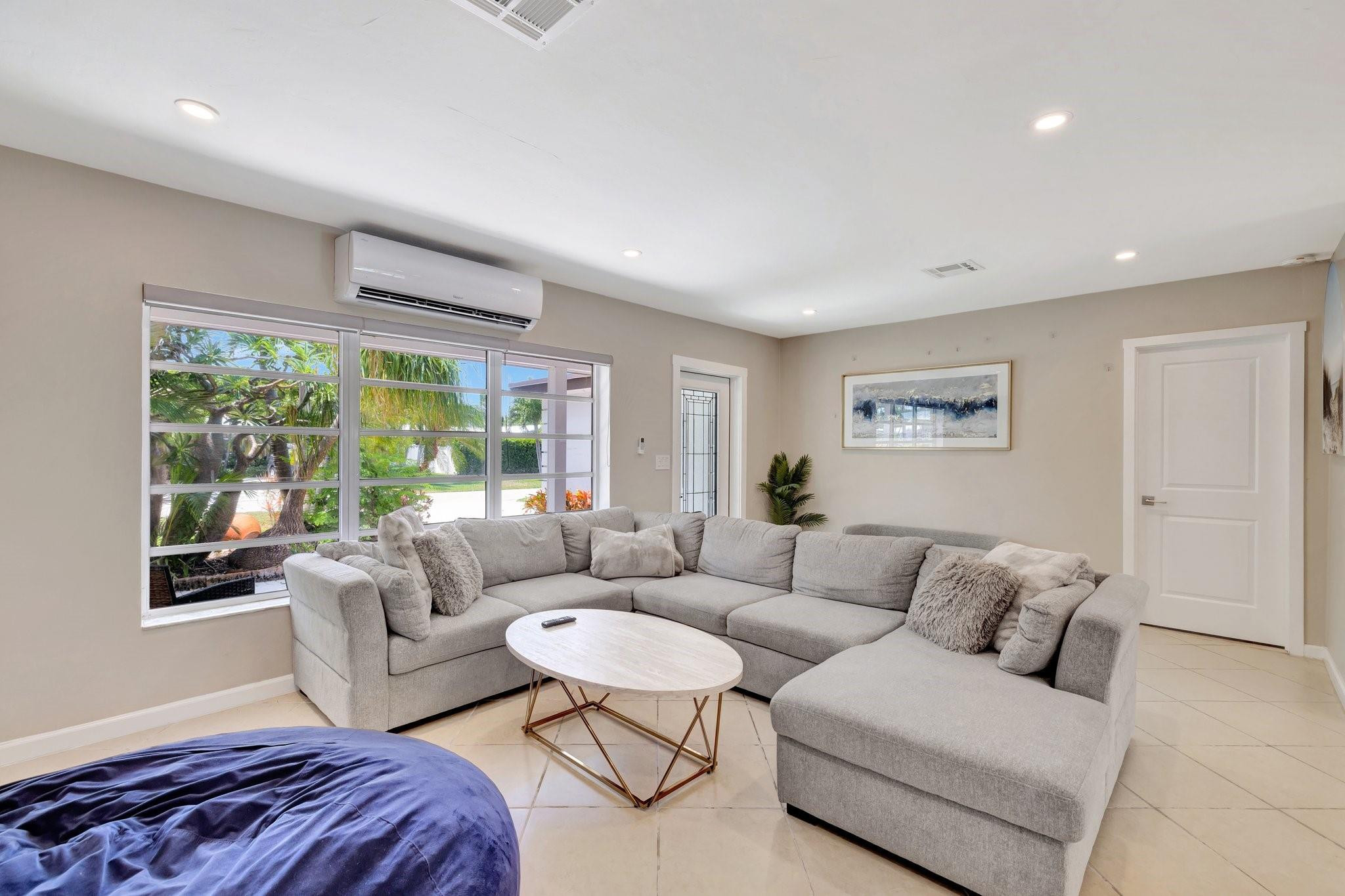 241 Bombay Ave