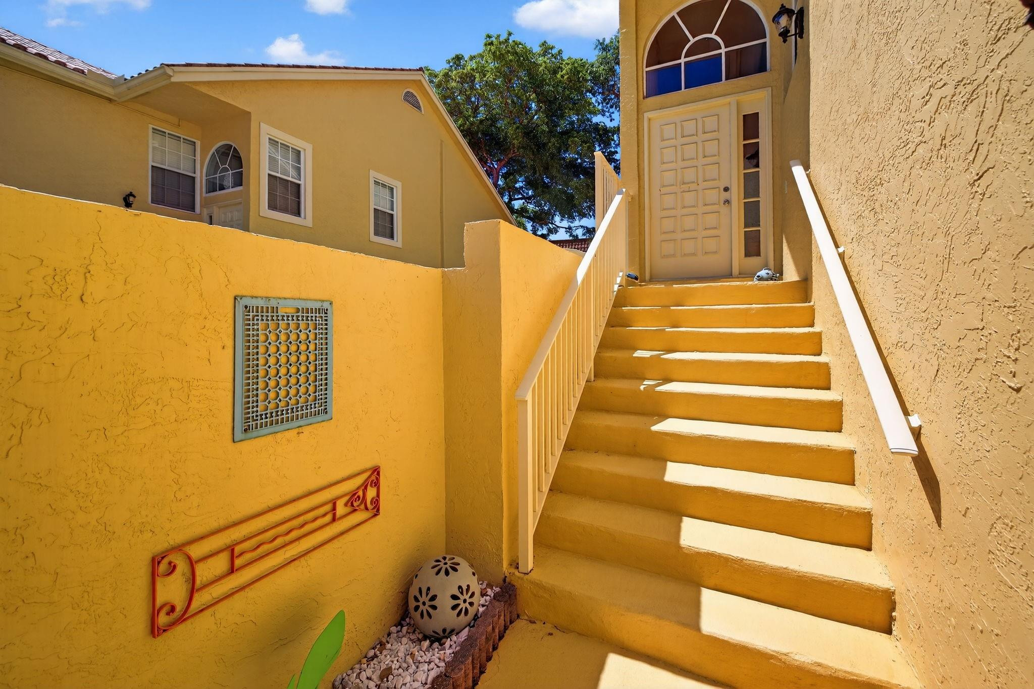 2121 S Ocean Blvd 506