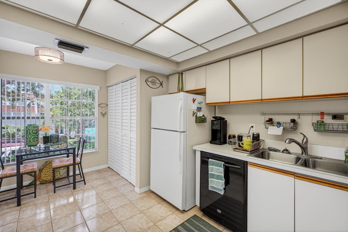 2121 S Ocean Blvd 506