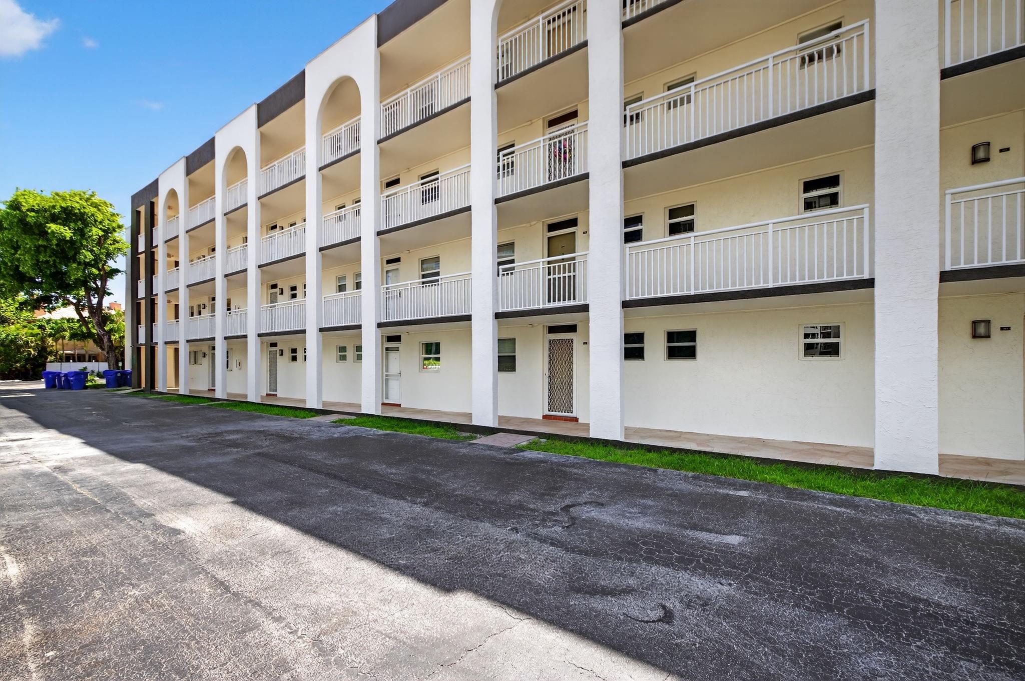 1541 S Ocean Blvd 122