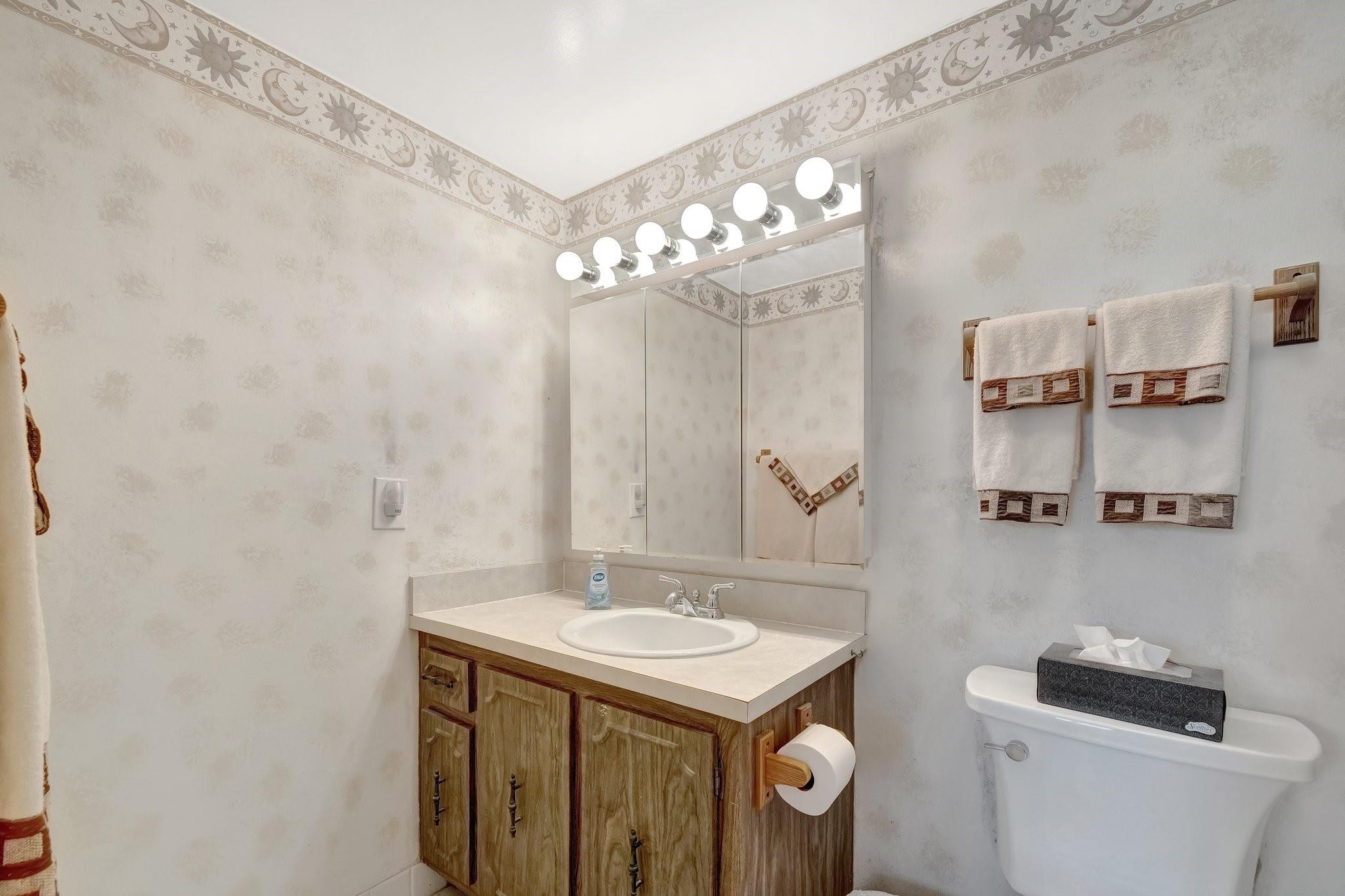 205 SE 11th Ter 405