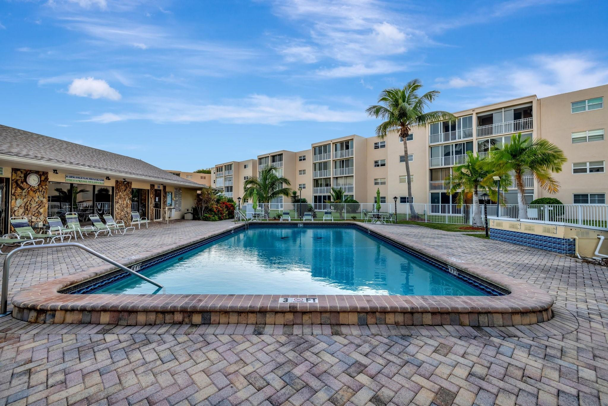 205 SE 11th Ter 405