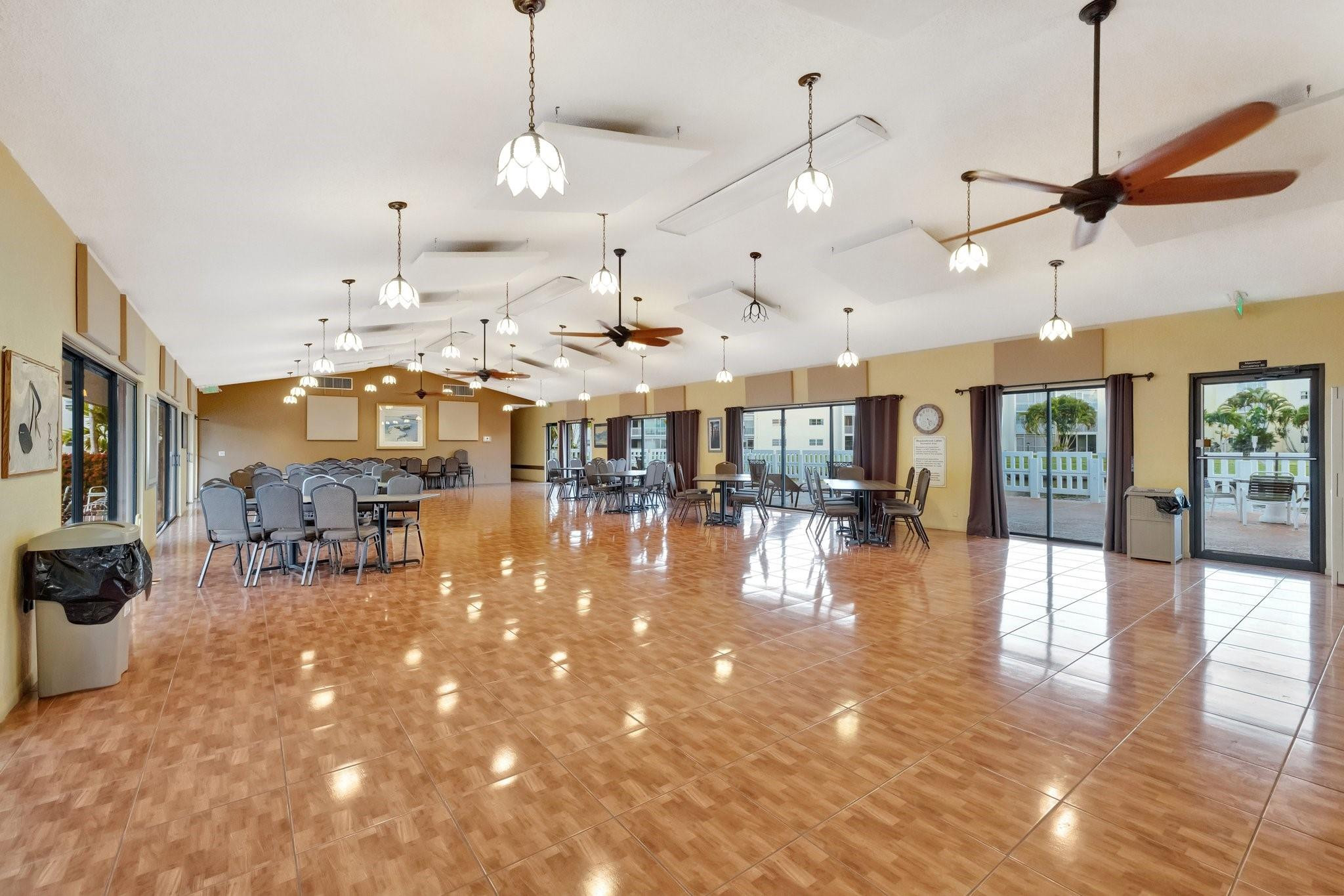 205 SE 11th Ter 405