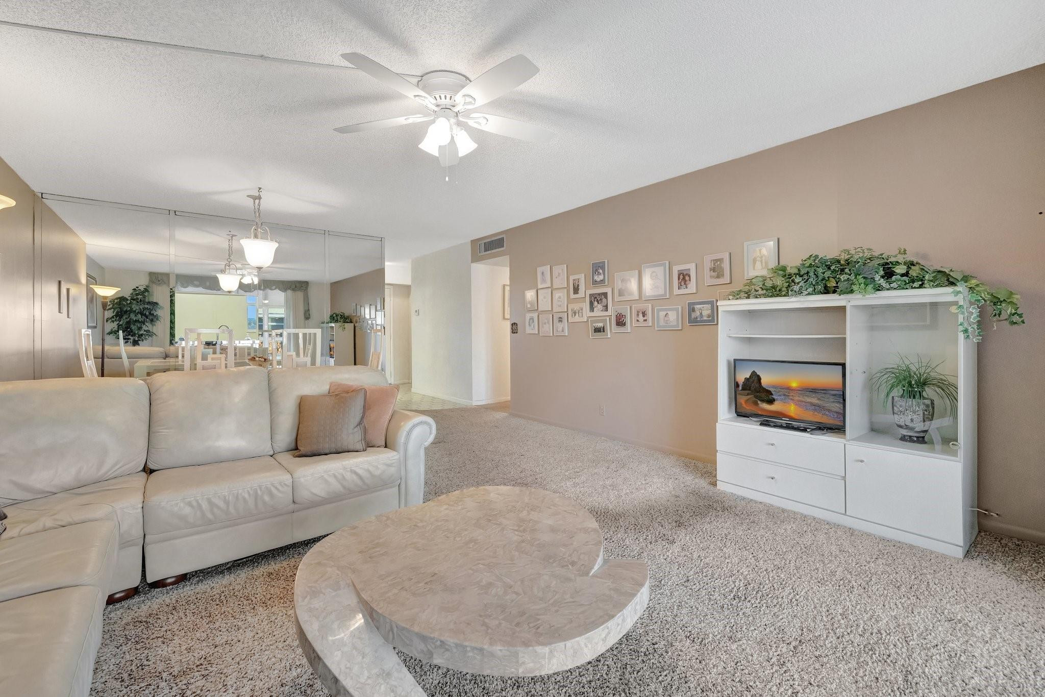 205 SE 11th Ter 405