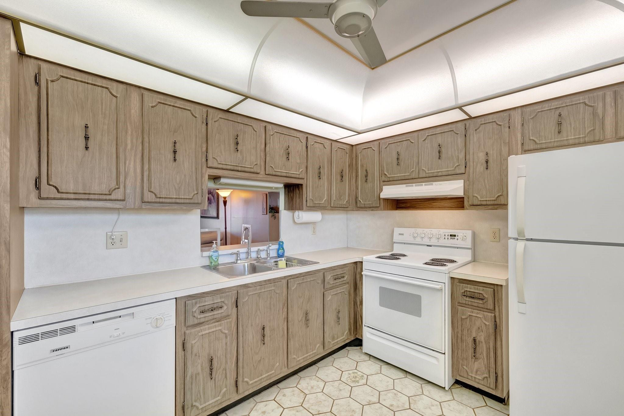 205 SE 11th Ter 405