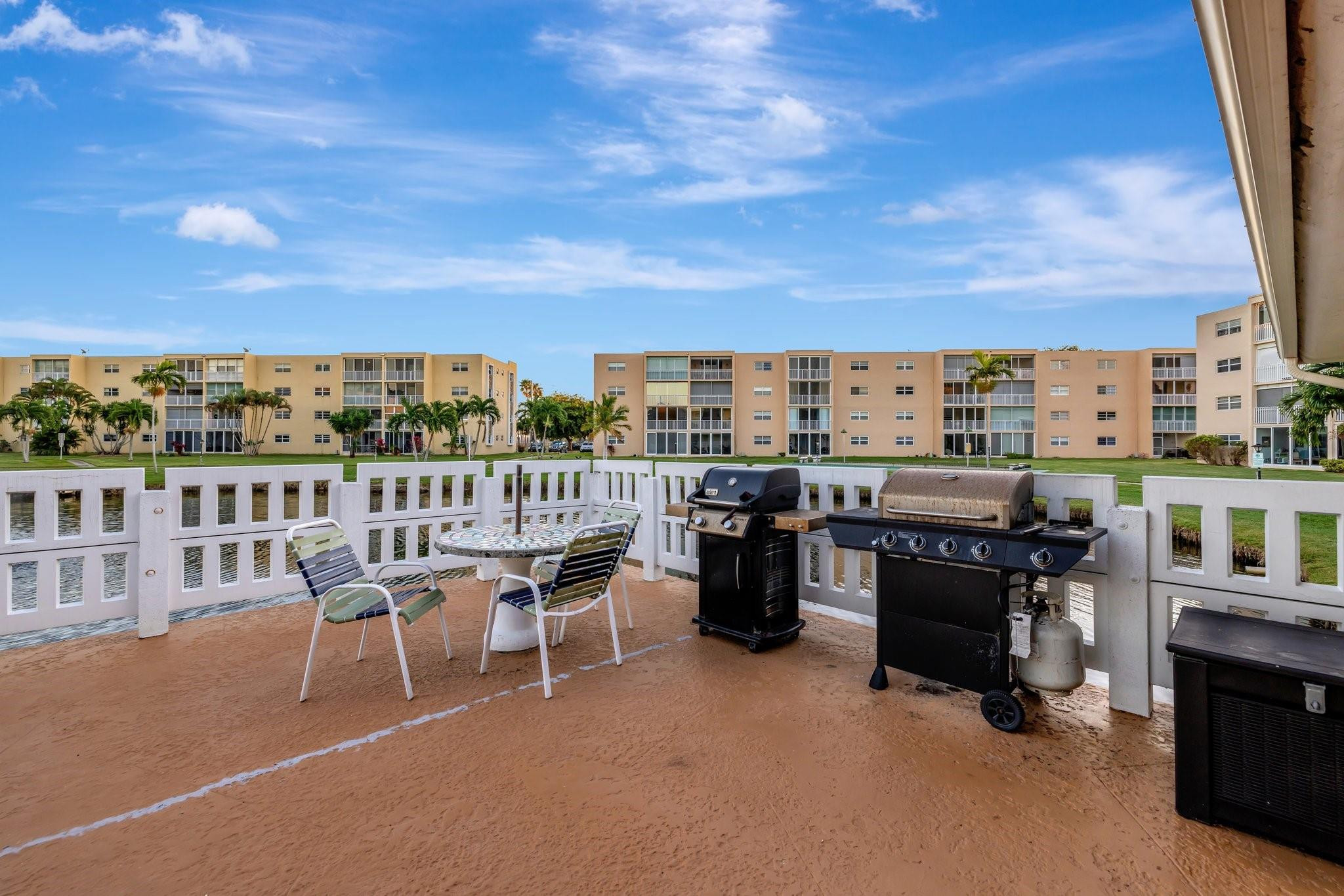 205 SE 11th Ter 405