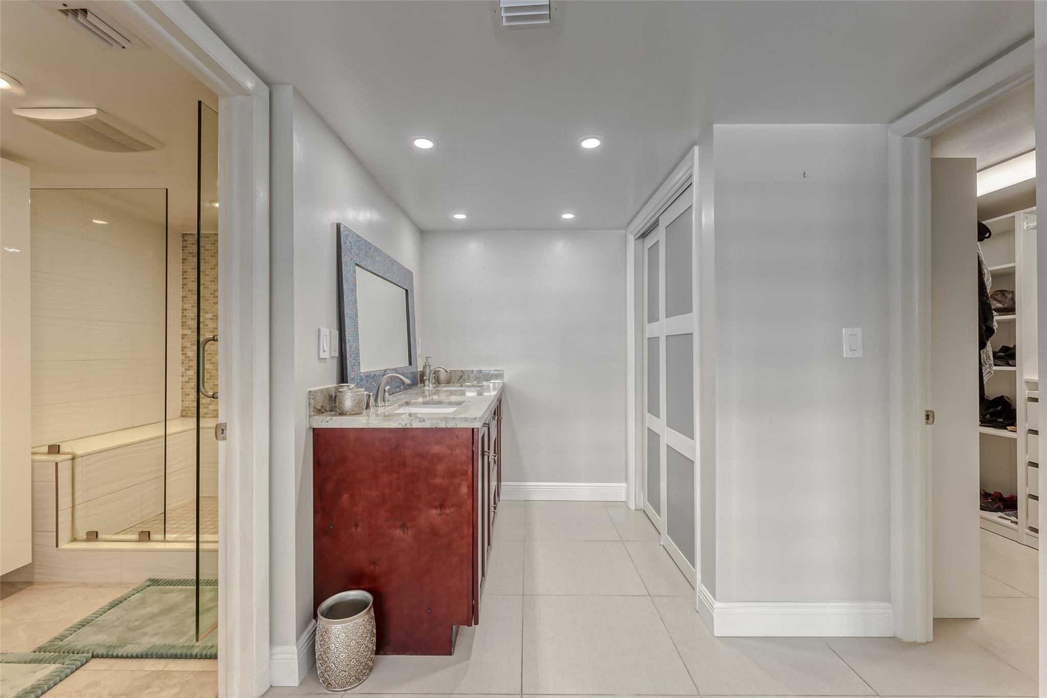 3900 Galt Ocean Dr 712