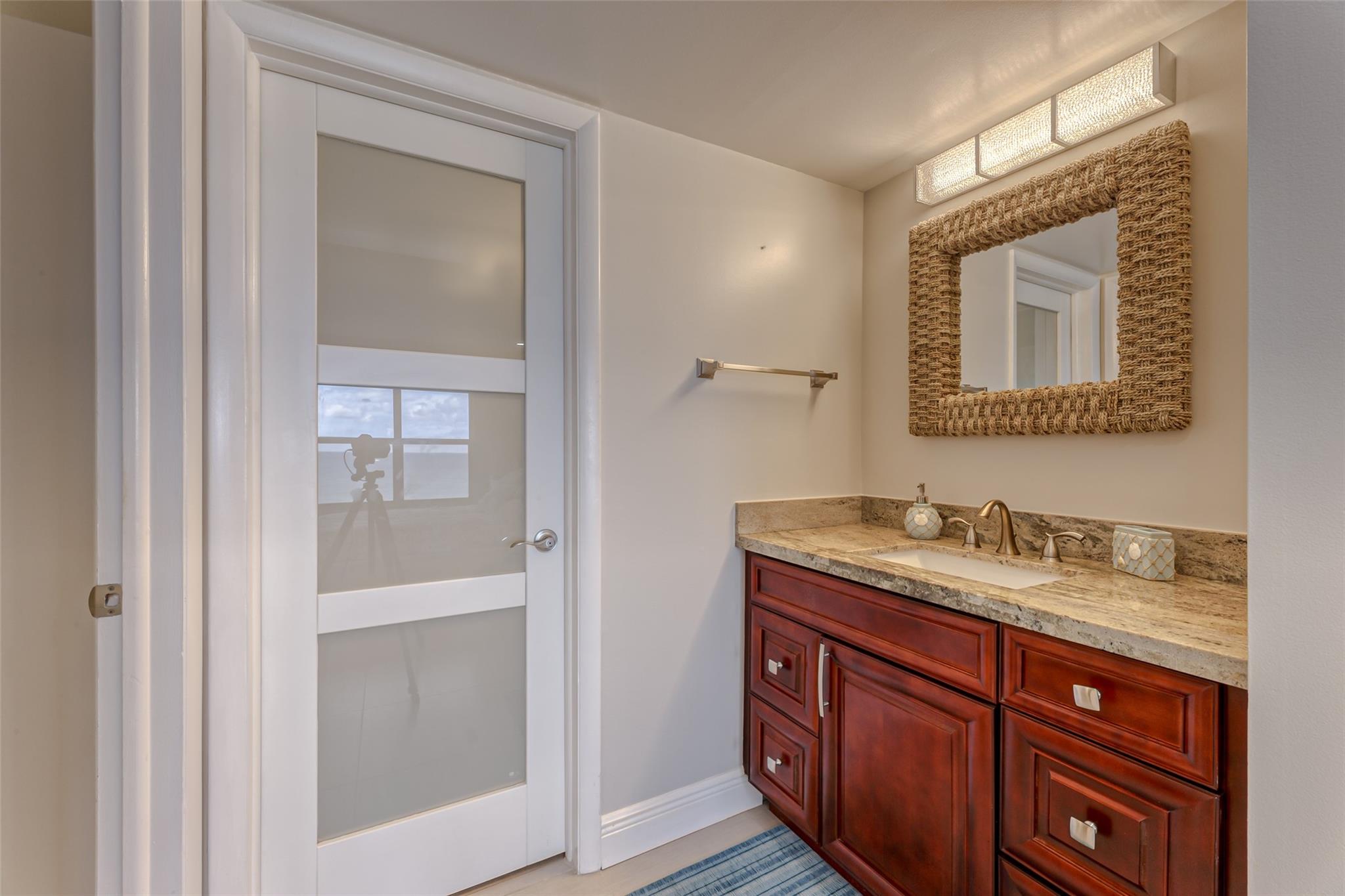 3900 Galt Ocean Dr 712