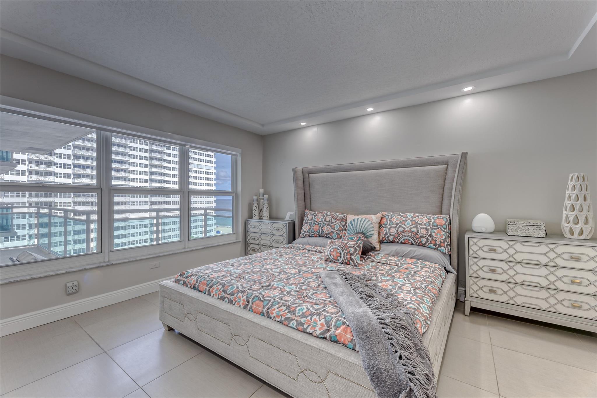 3900 Galt Ocean Dr 712