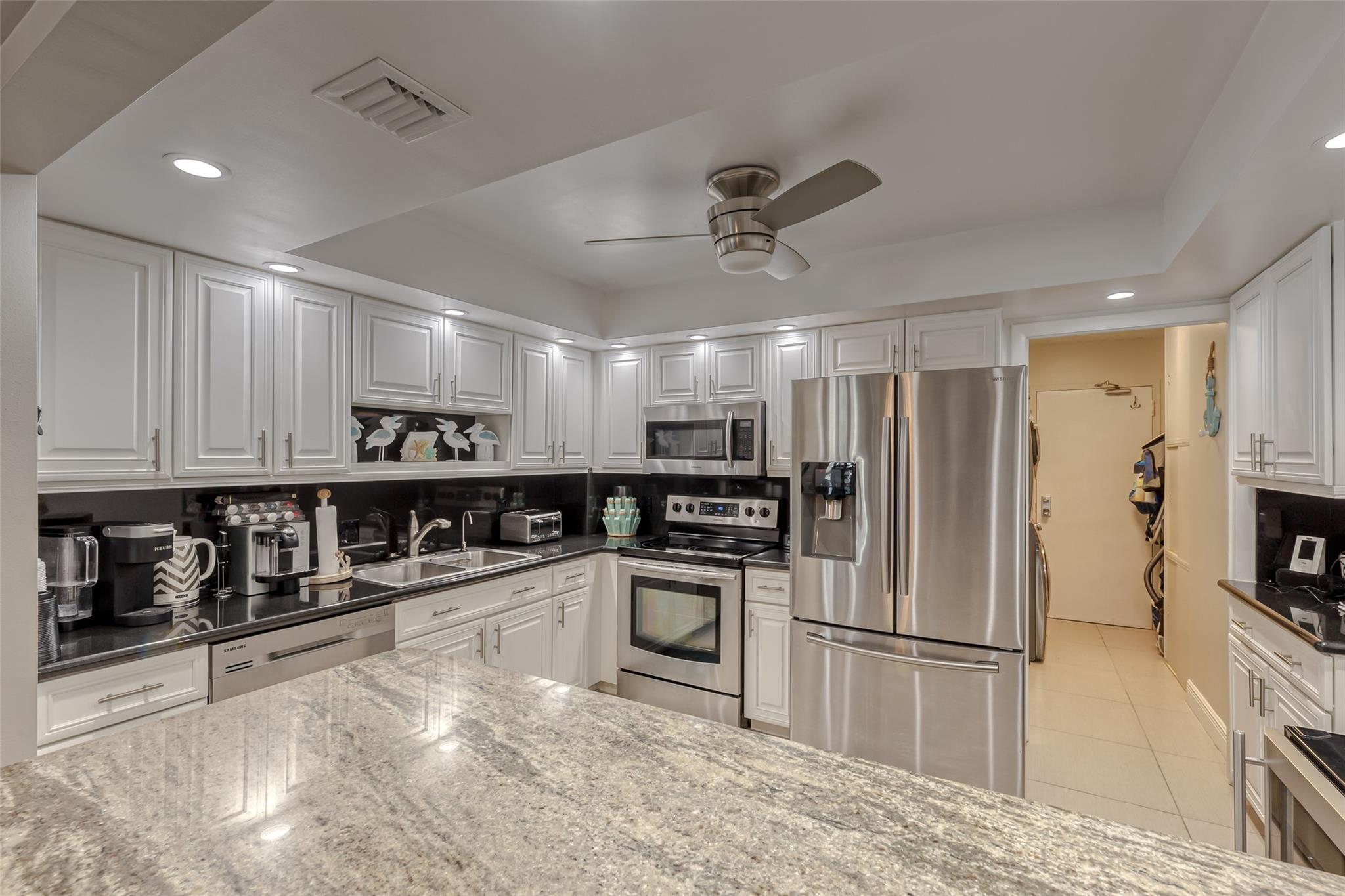 3900 Galt Ocean Dr 712