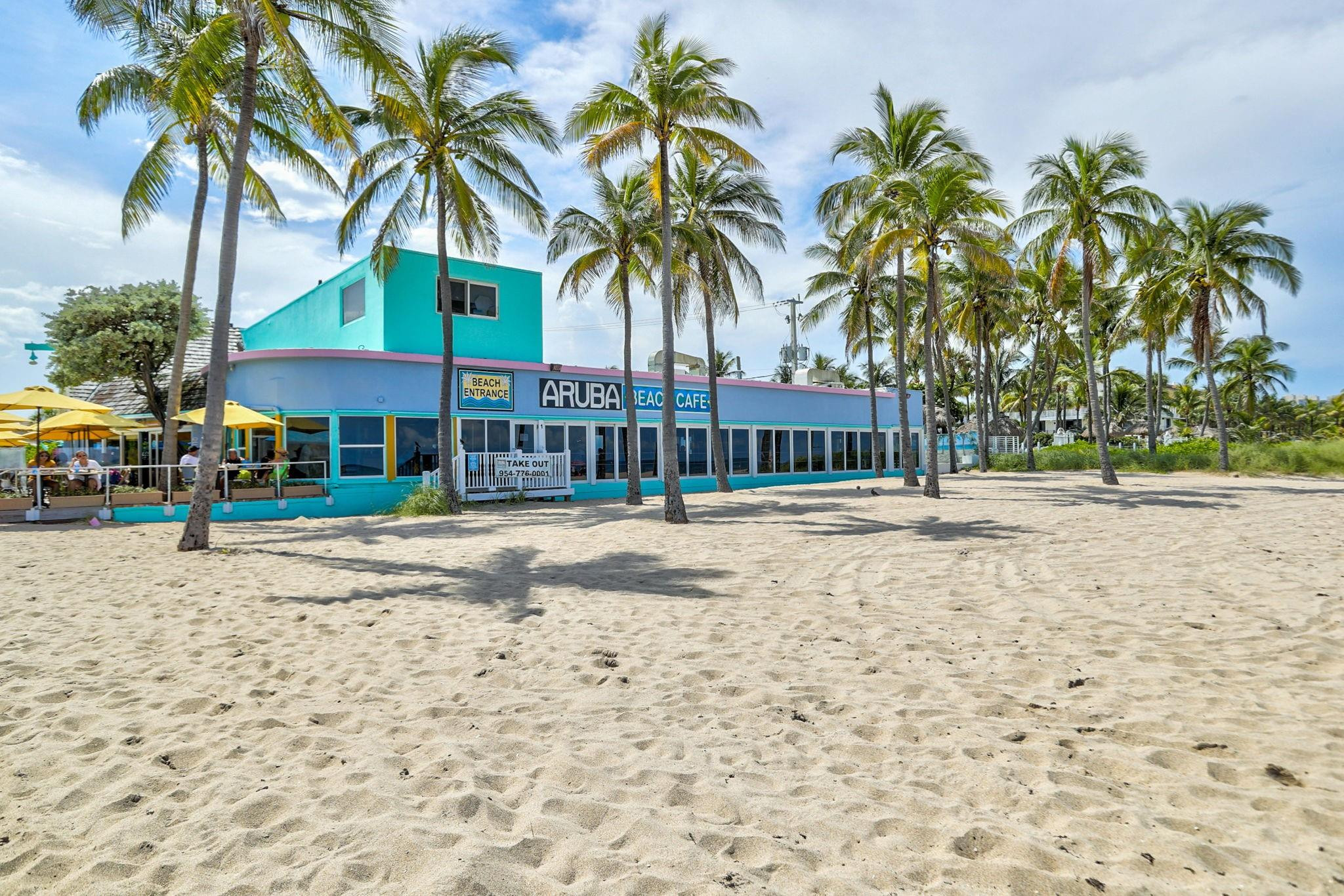 2048 Coco Palm Pl