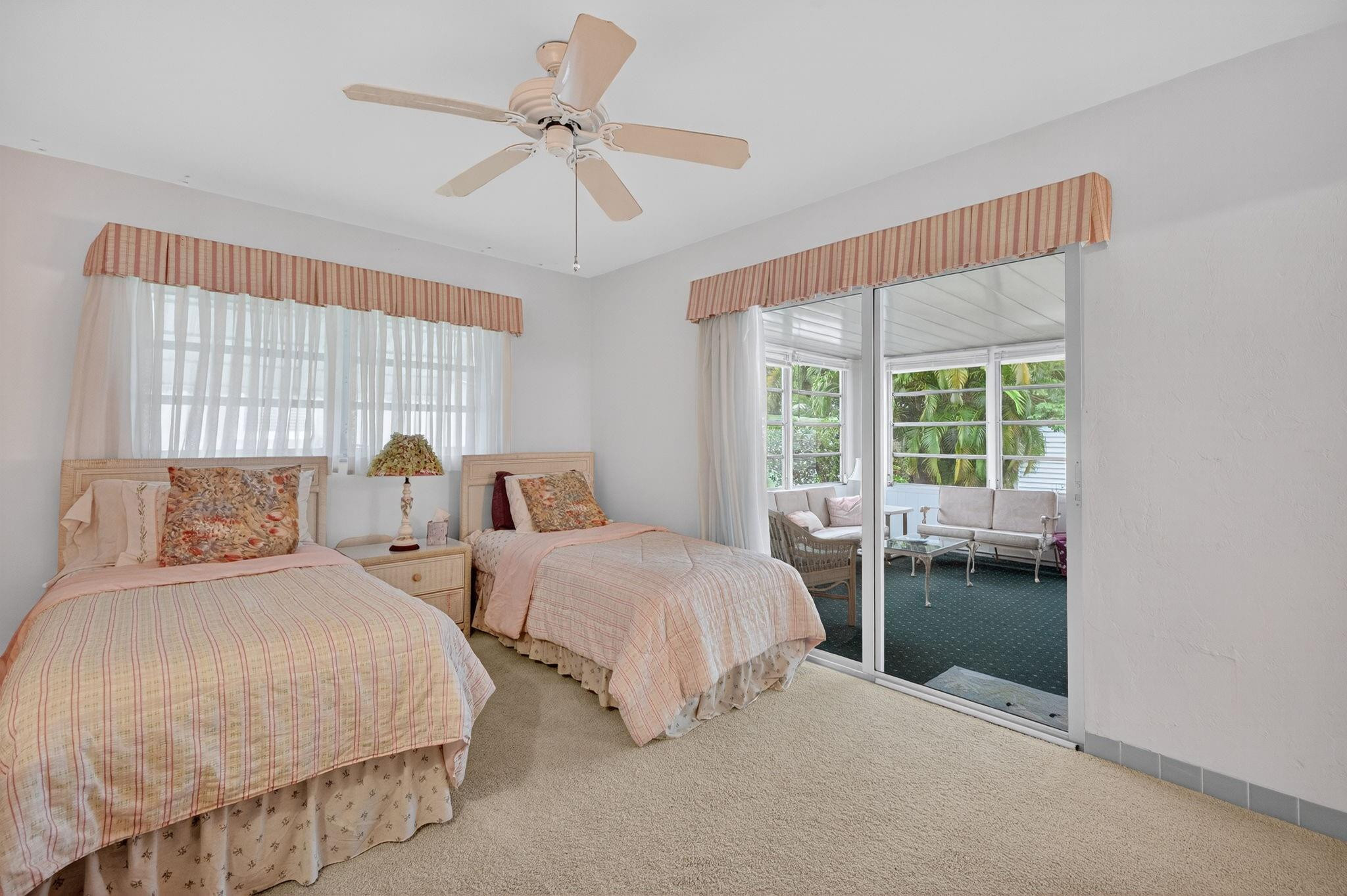 2048 Coco Palm Pl