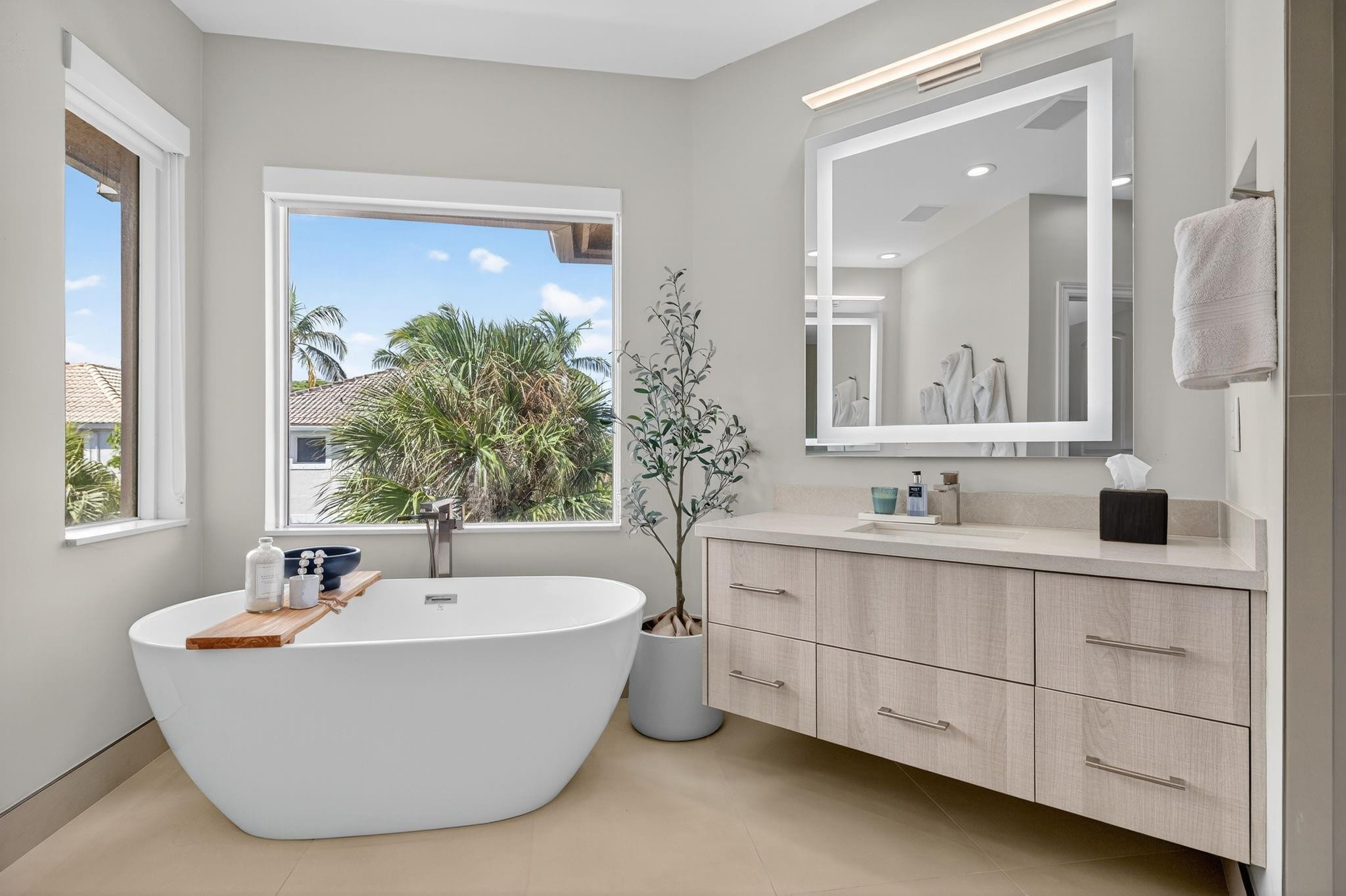 4632 Seagrape Dr 4632