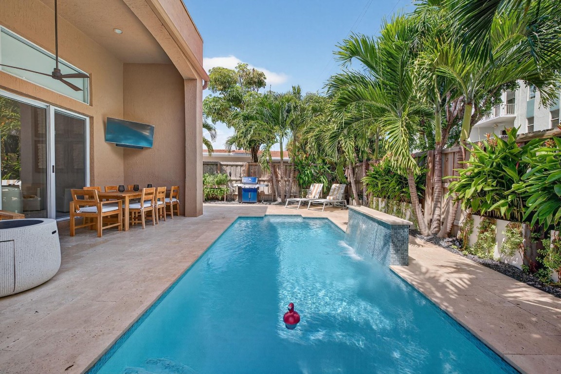 4632 Seagrape Dr 4632