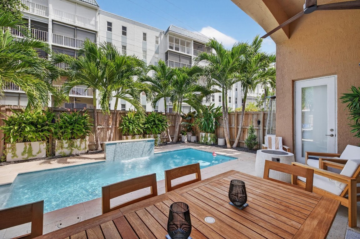 4632 Seagrape Dr 4632