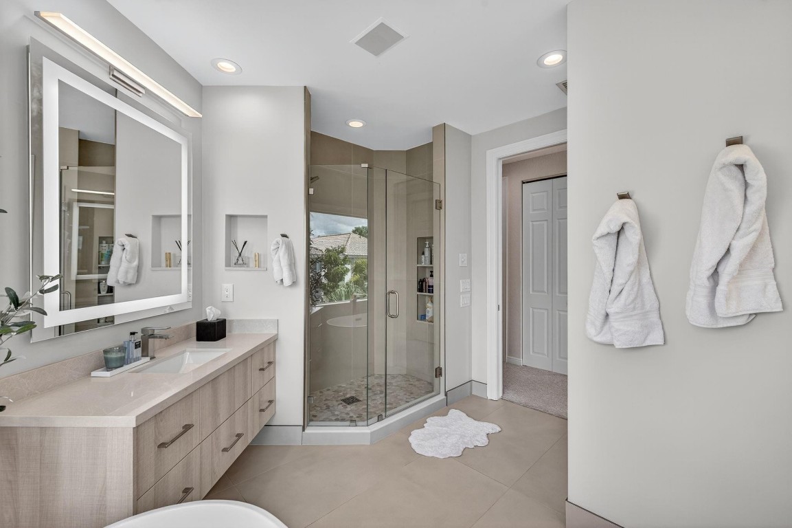 4632 Seagrape Dr 4632