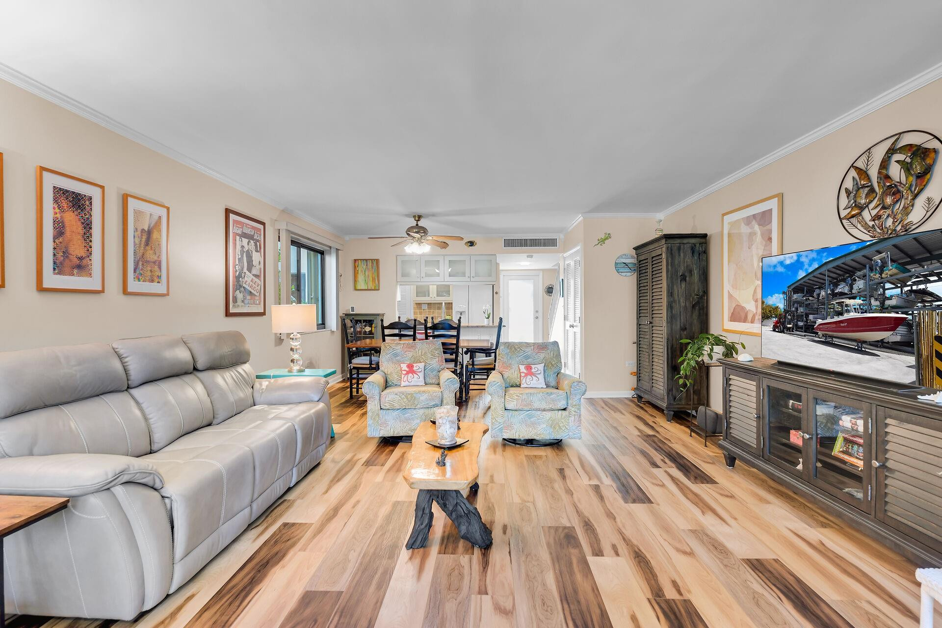 97652 Overseas Hwy M8