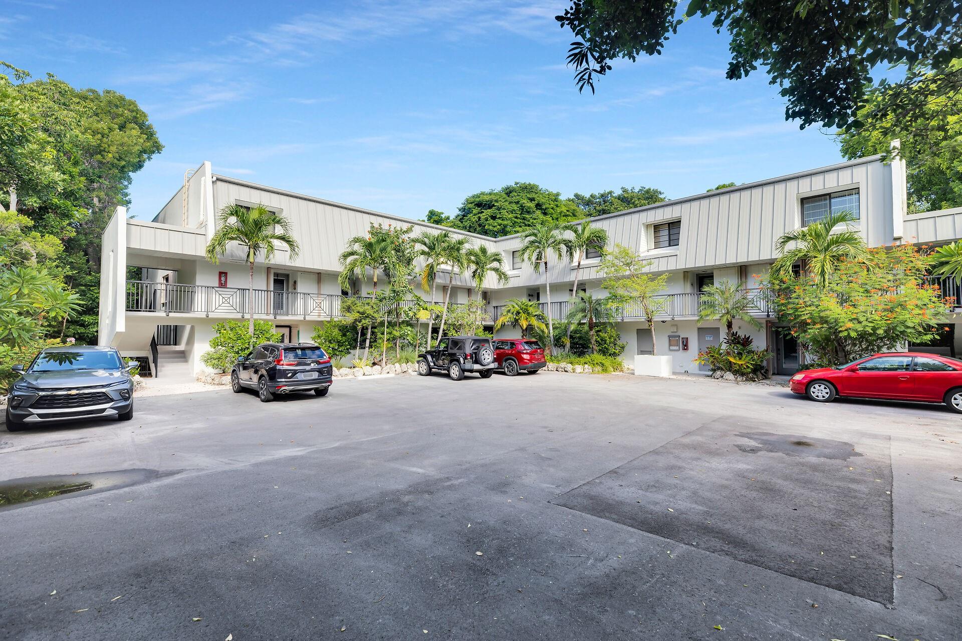 97652 Overseas Hwy M8