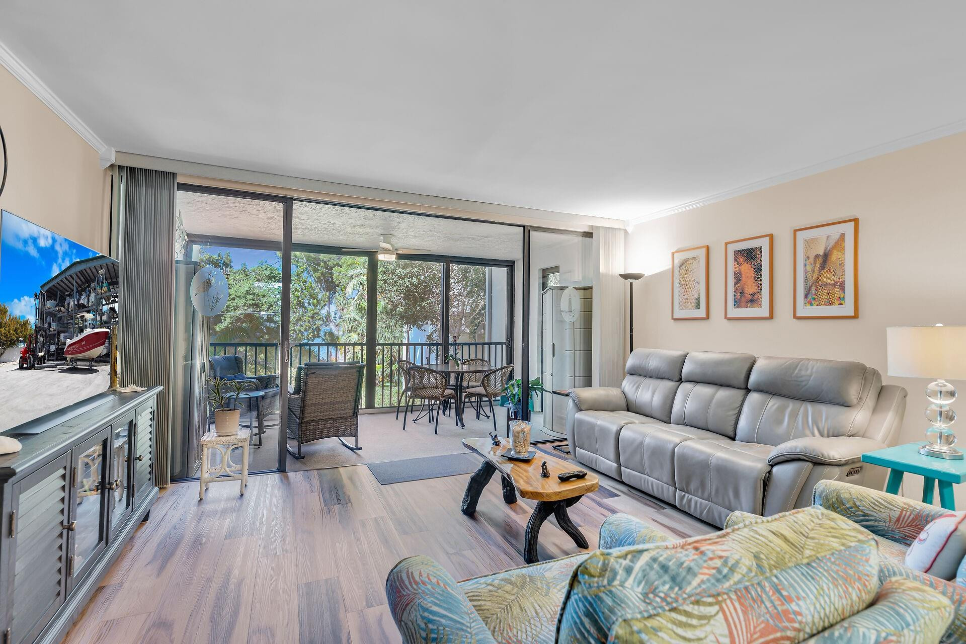 97652 Overseas Hwy M8