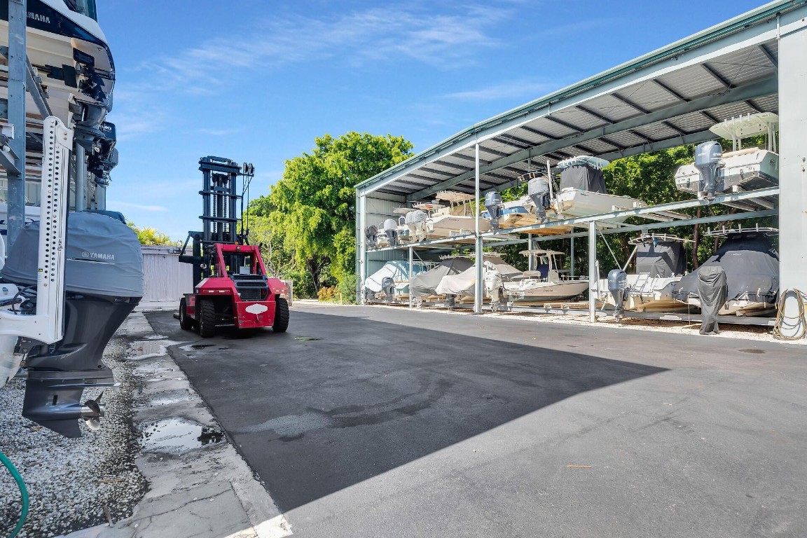 97652 Overseas Hwy M8