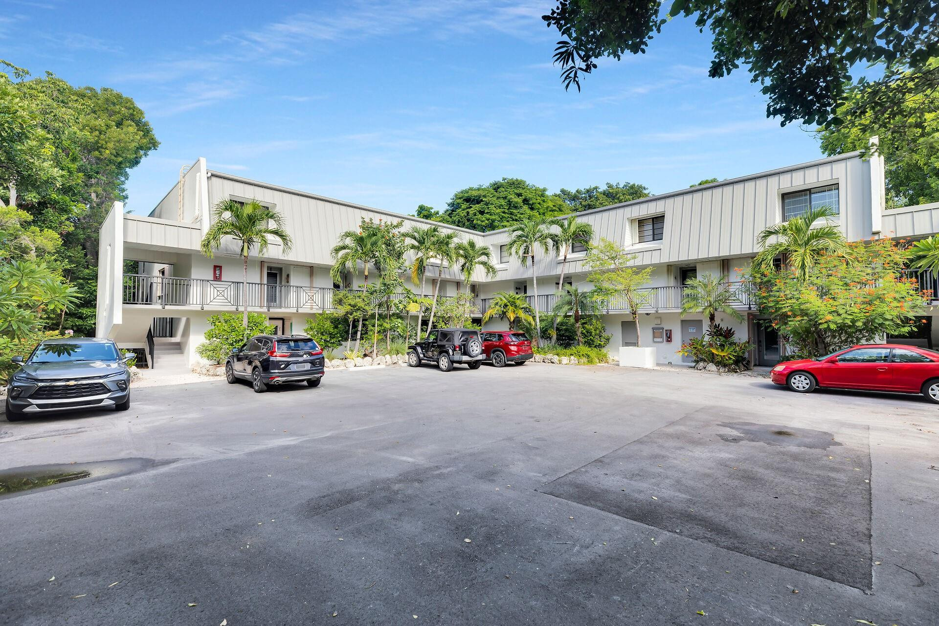 97652 Overseas Hwy M8