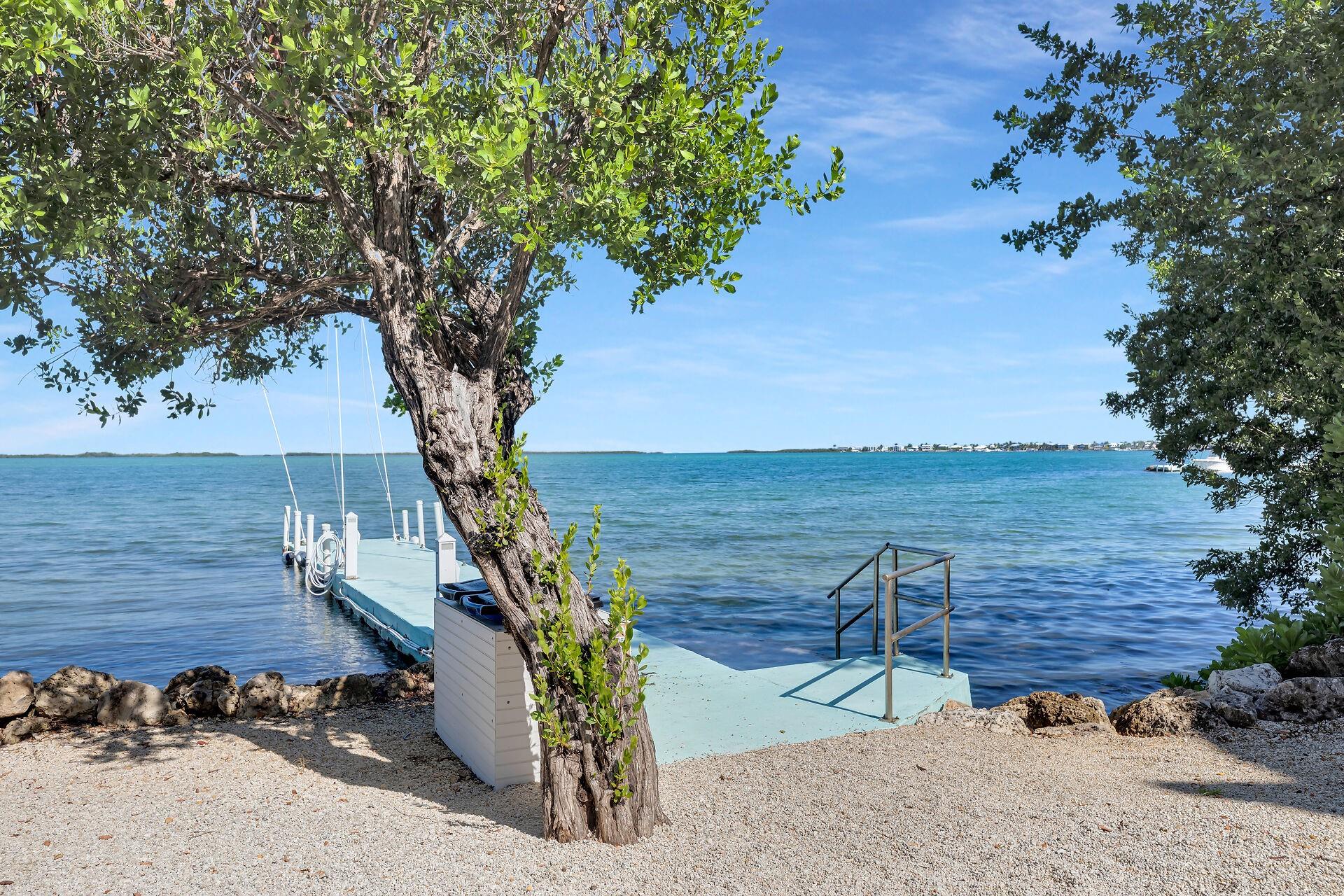 97652 Overseas Hwy M8