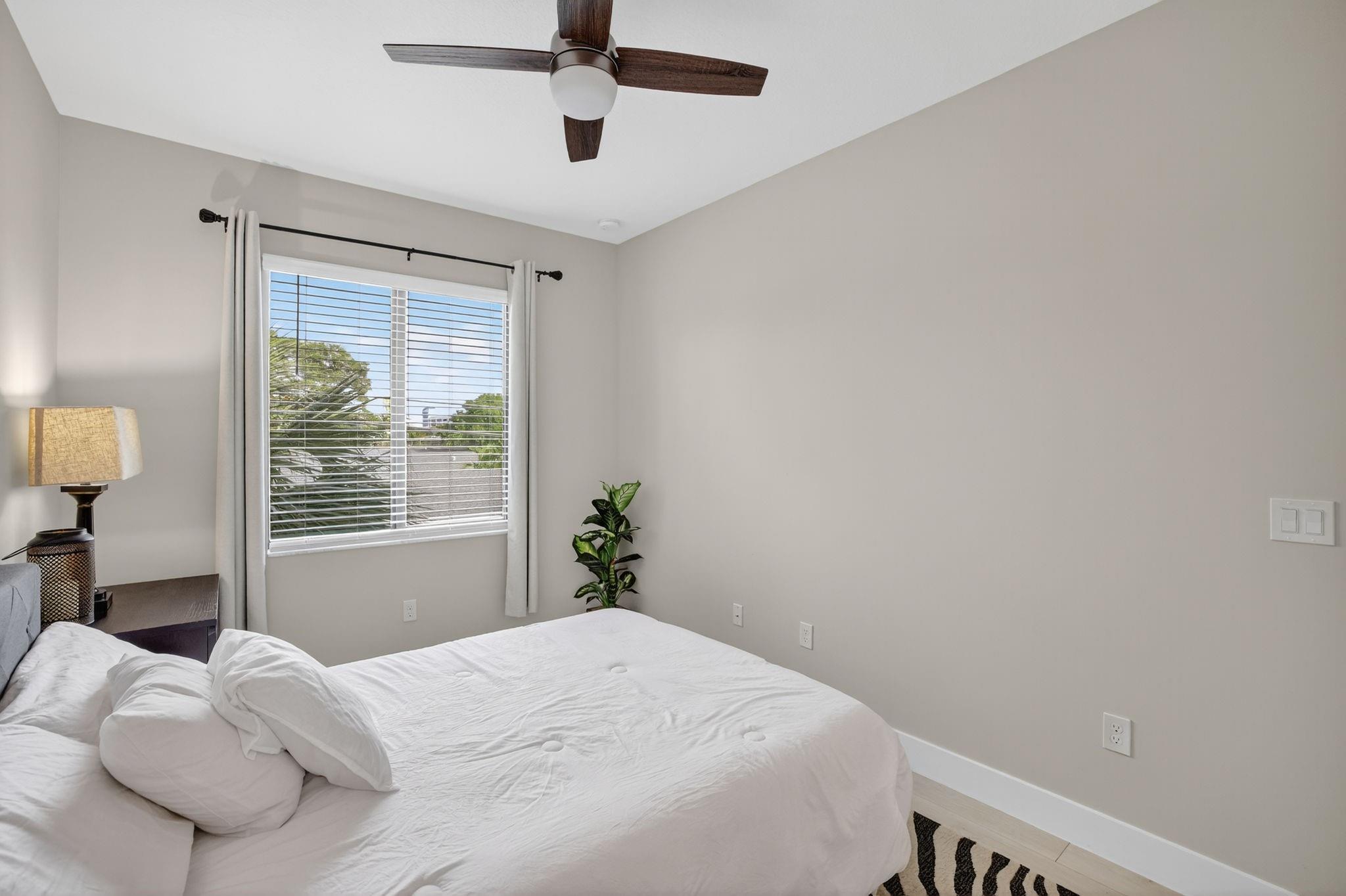 1402 SW 4th Ave 1402