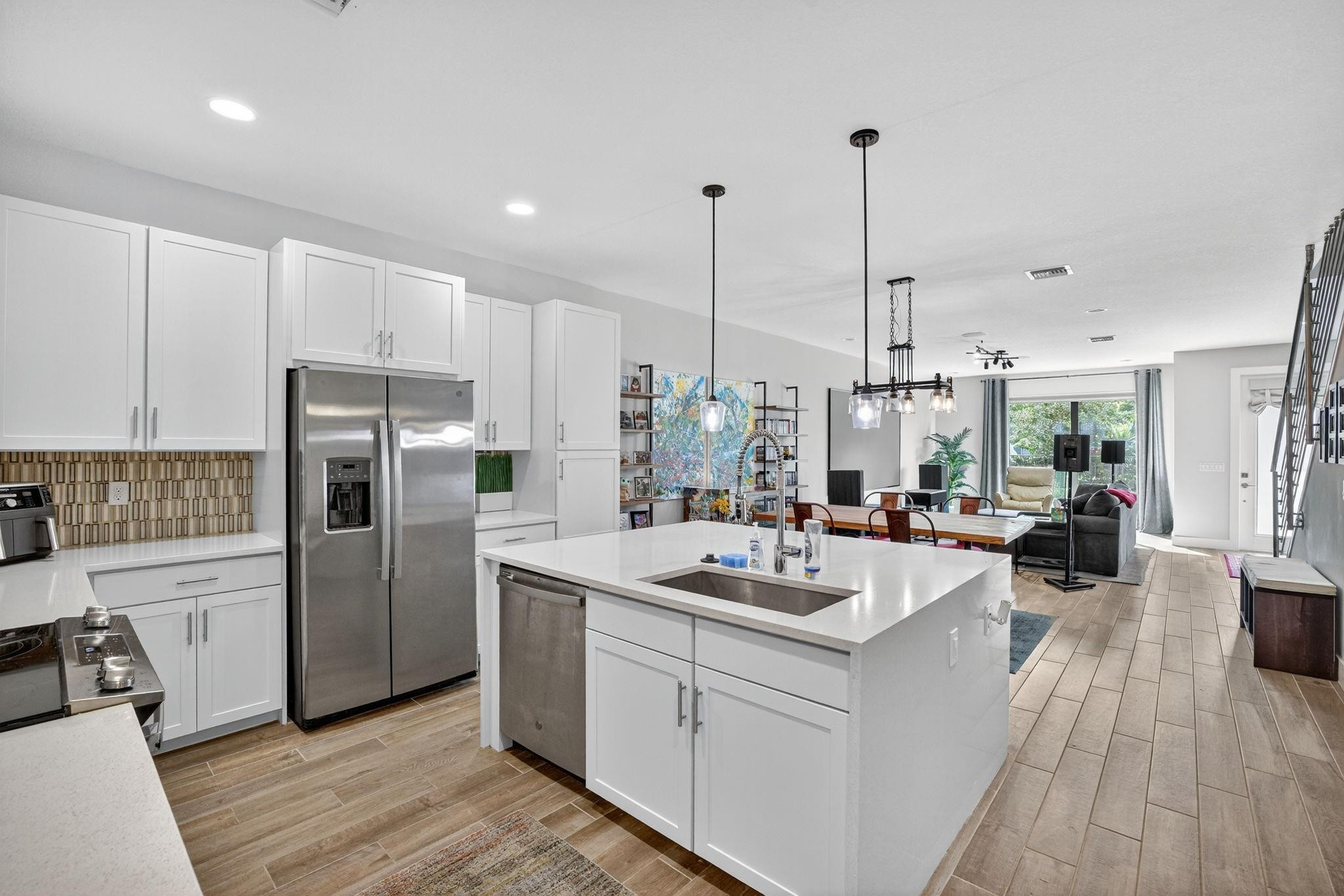 1402 SW 4th Ave 1402