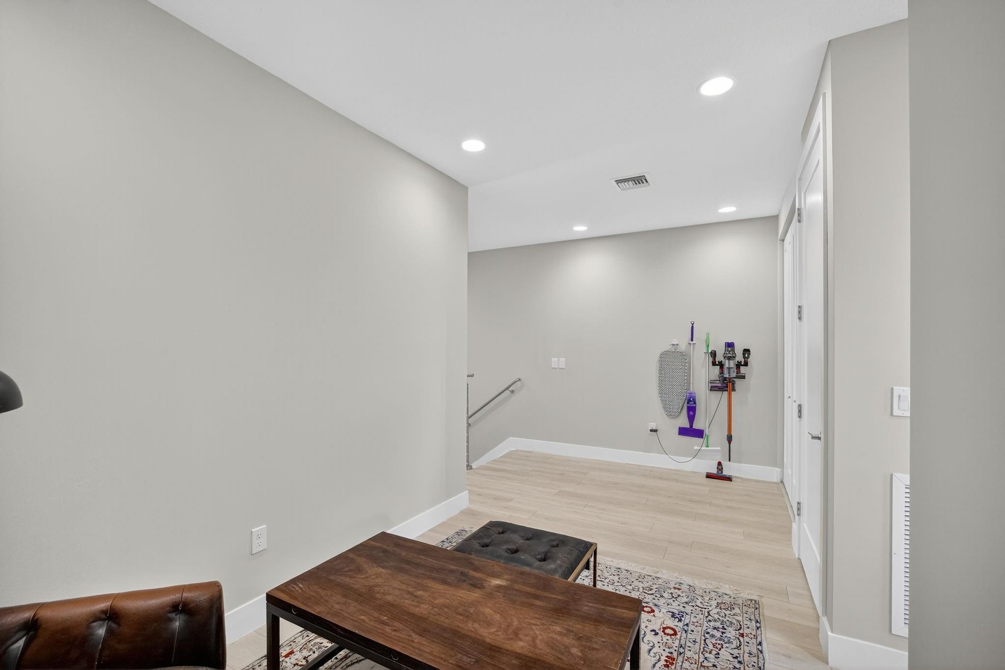 1402 SW 4th Ave 1402