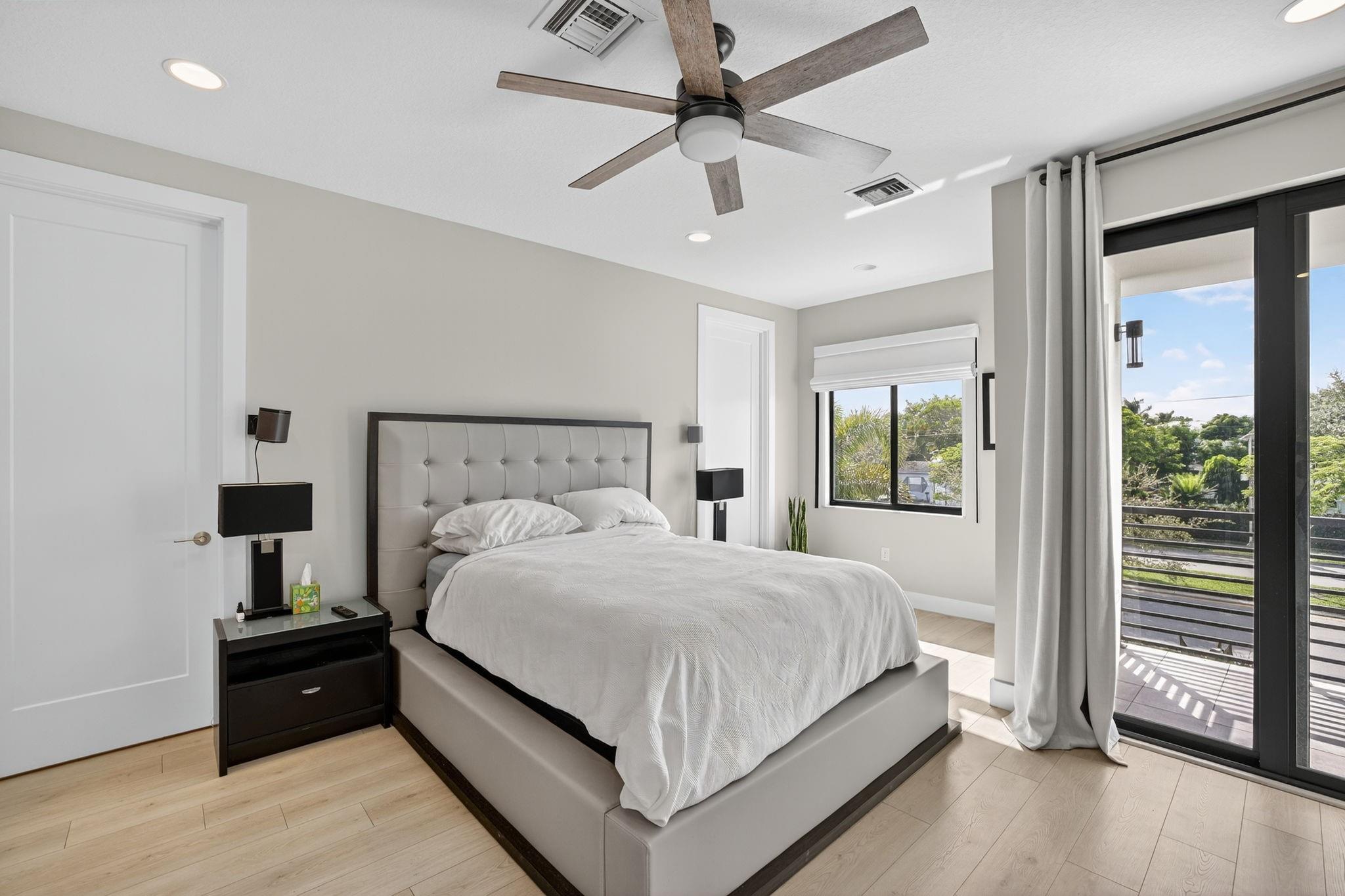 1402 SW 4th Ave 1402