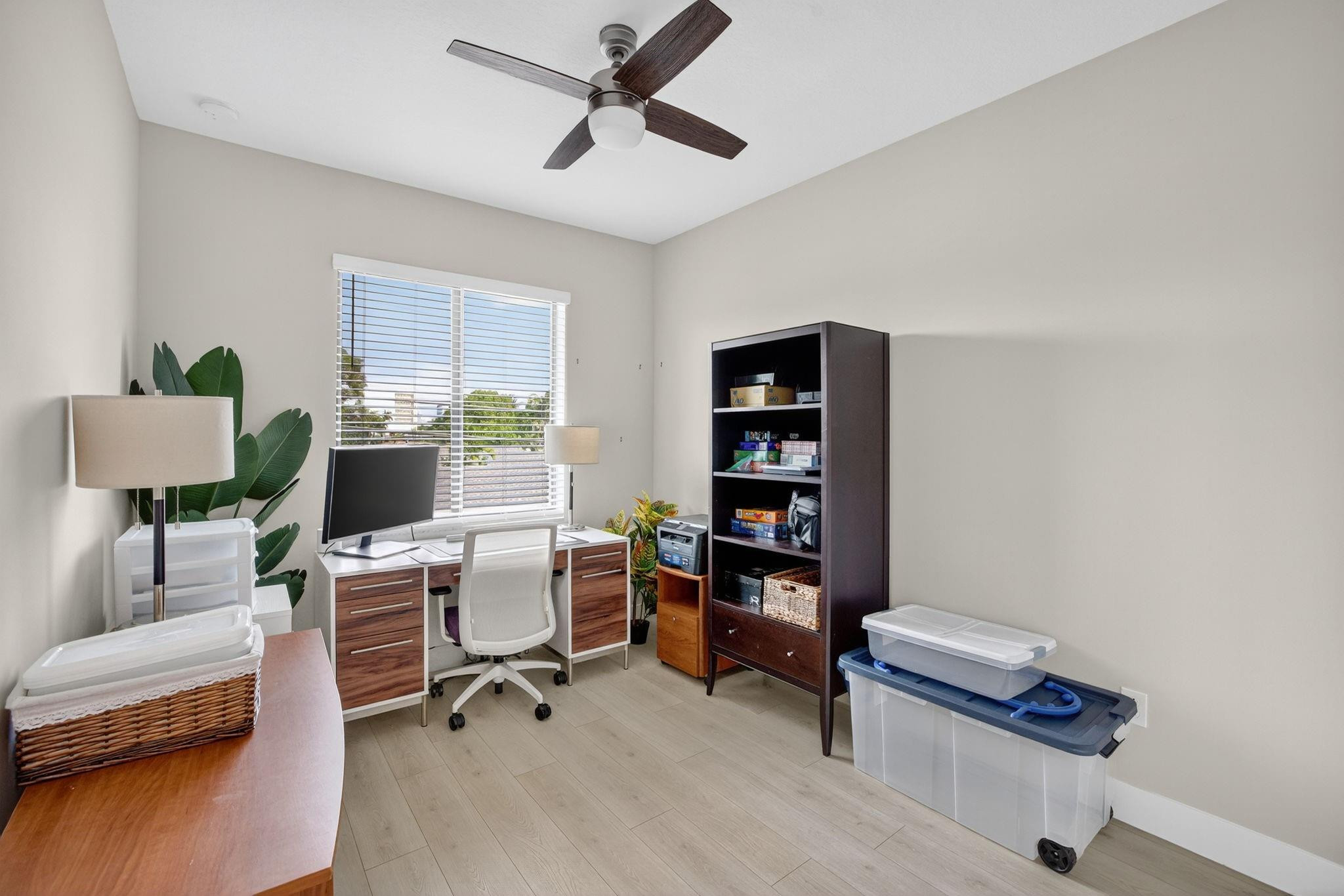 1402 SW 4th Ave 1402