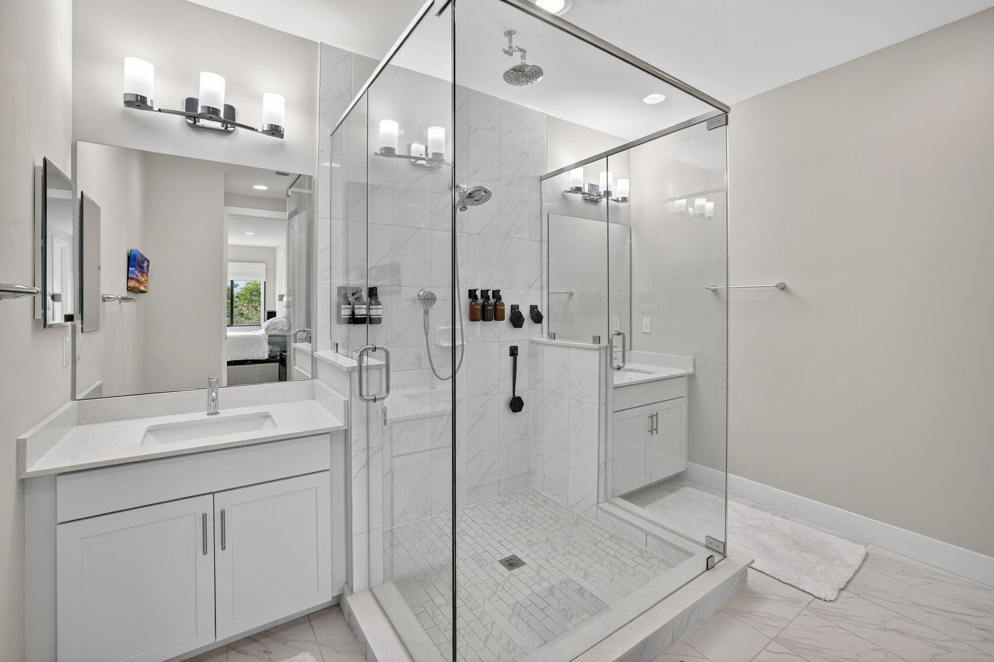 1402 SW 4th Ave 1402