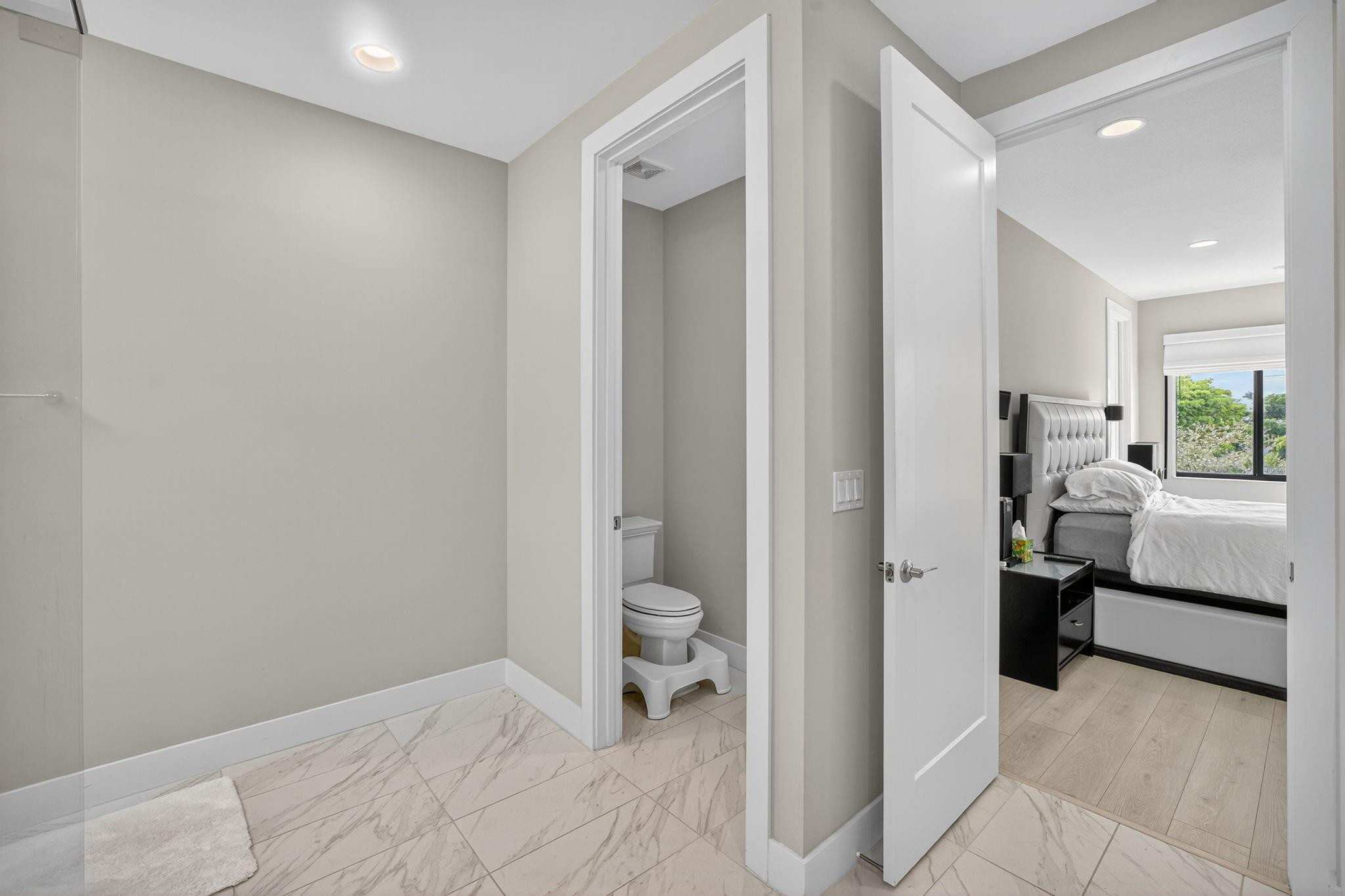 1402 SW 4th Ave 1402