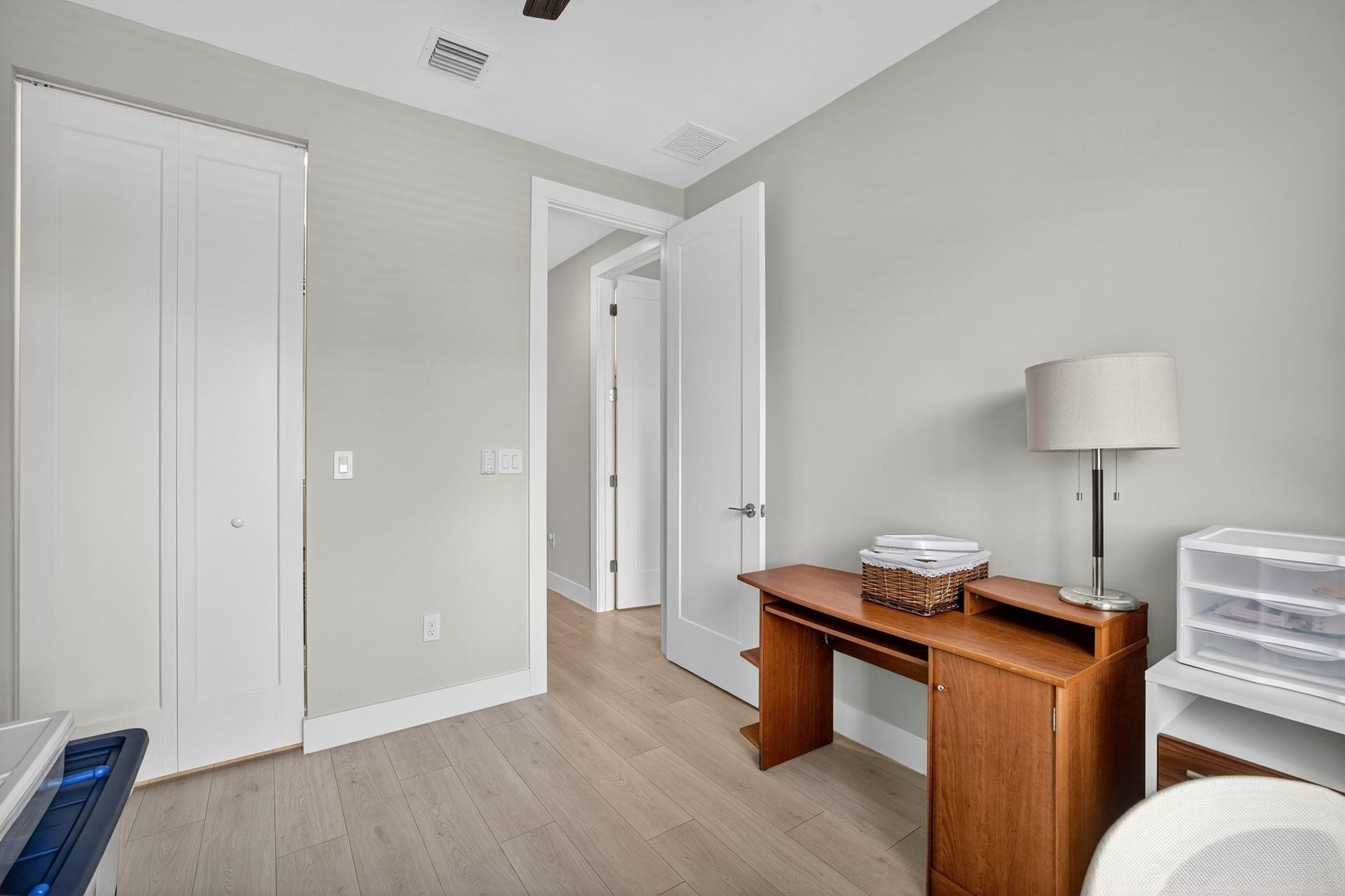 1402 SW 4th Ave 1402