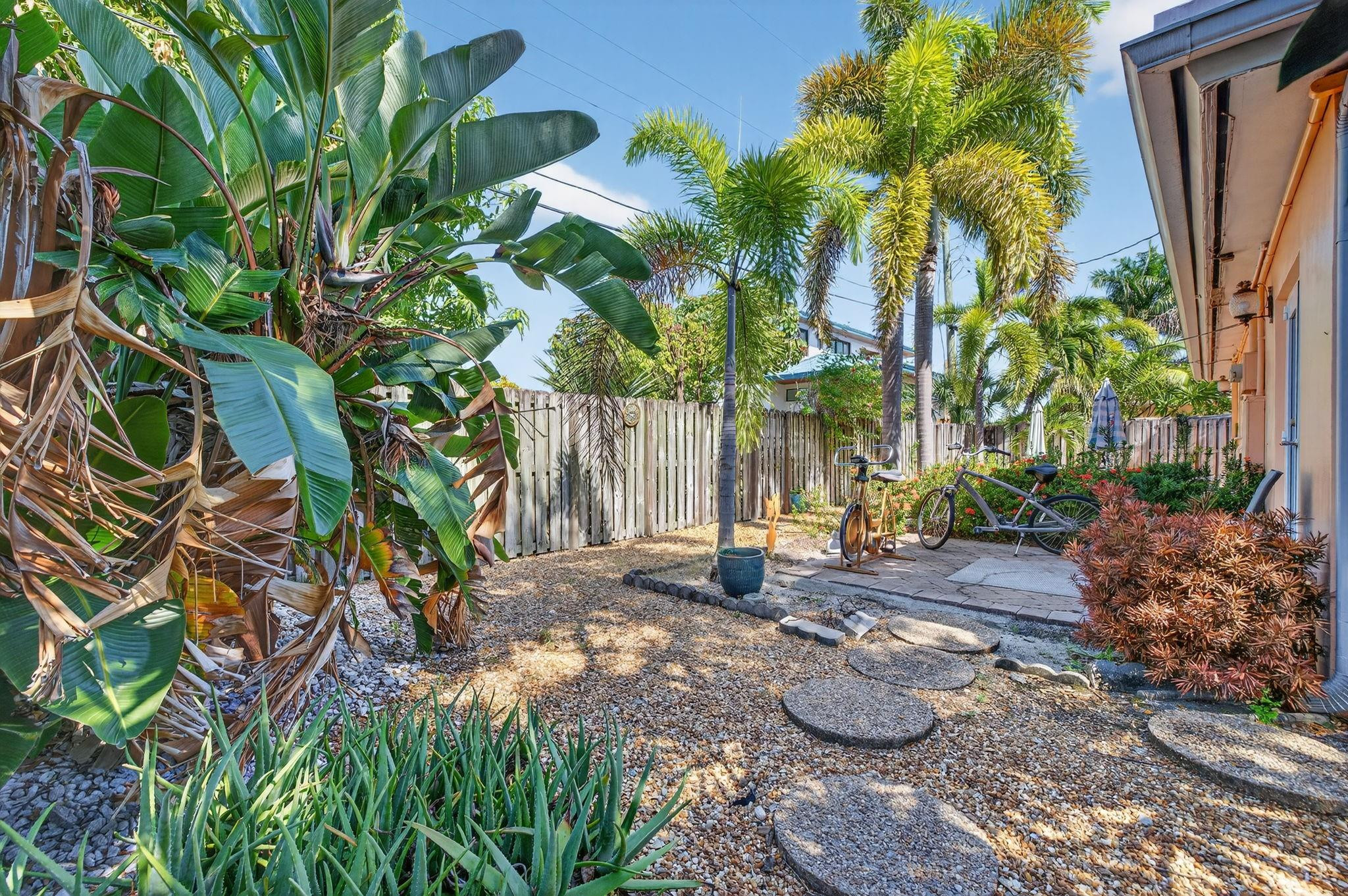 255 Neptune Ave
