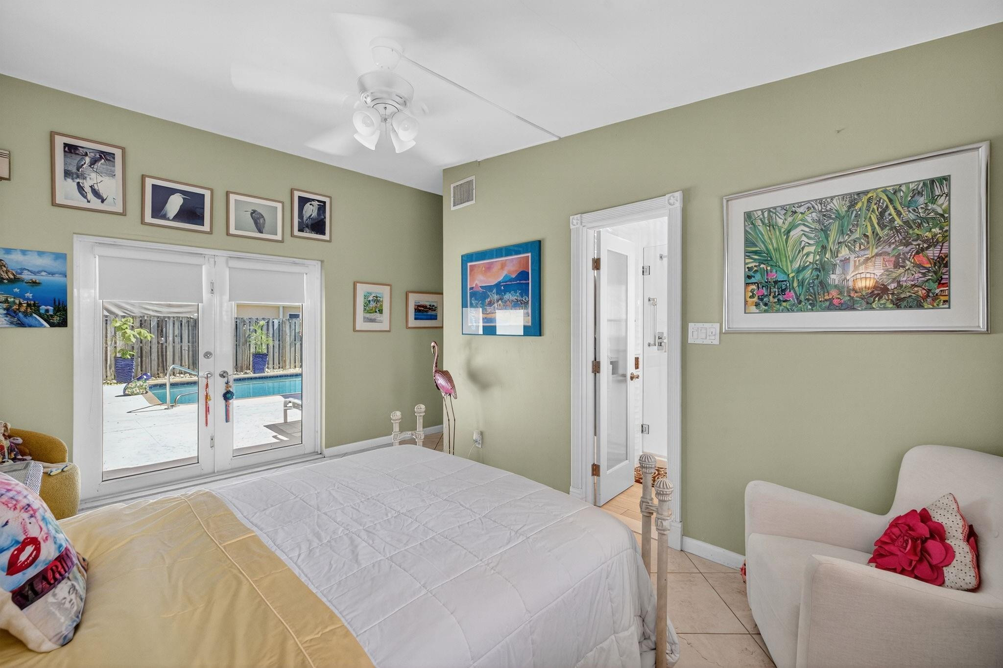 255 Neptune Ave
