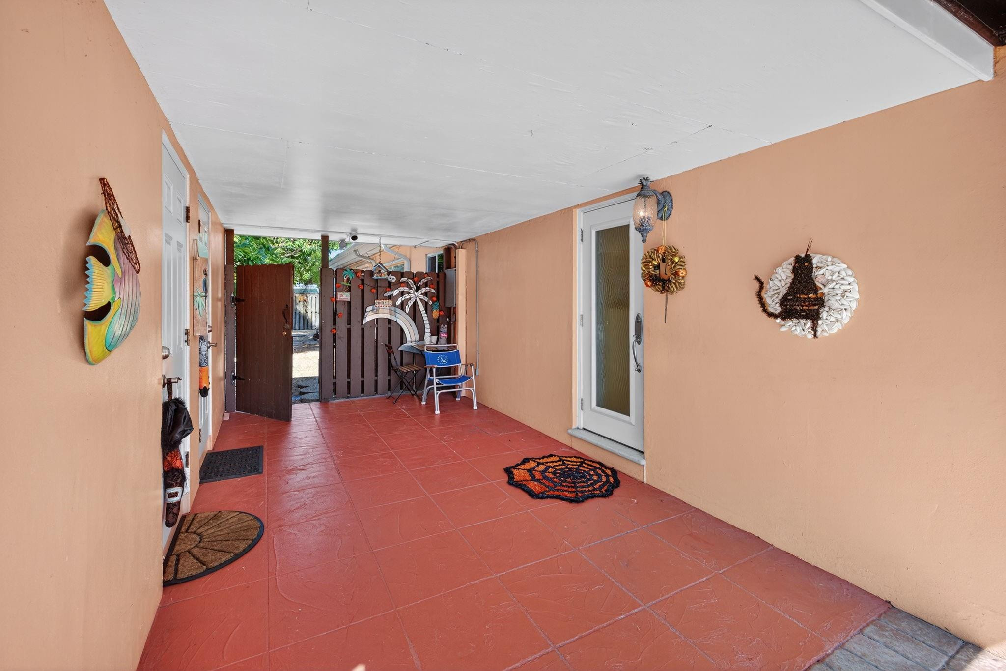 255 Neptune Ave