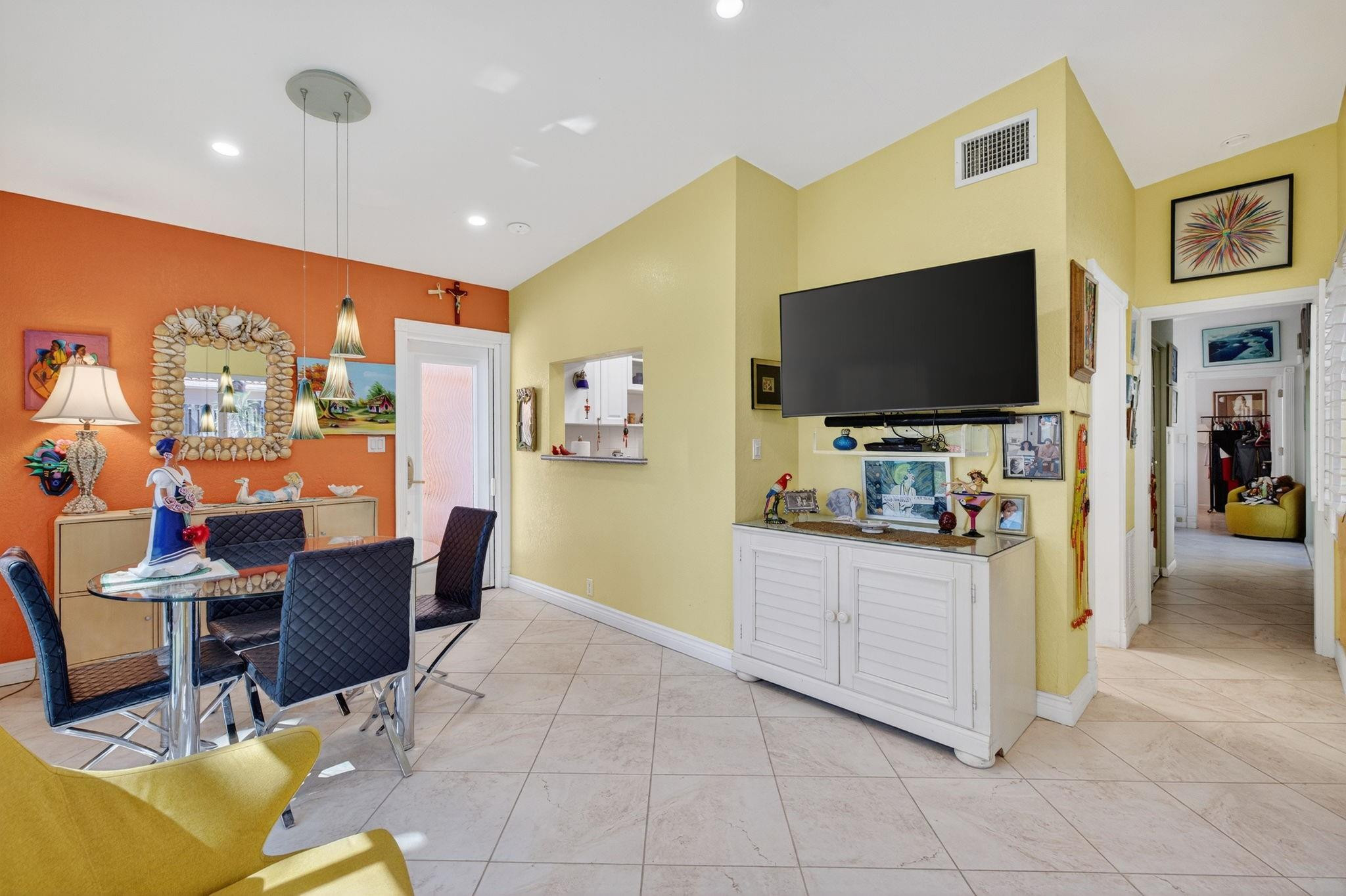 255 Neptune Ave