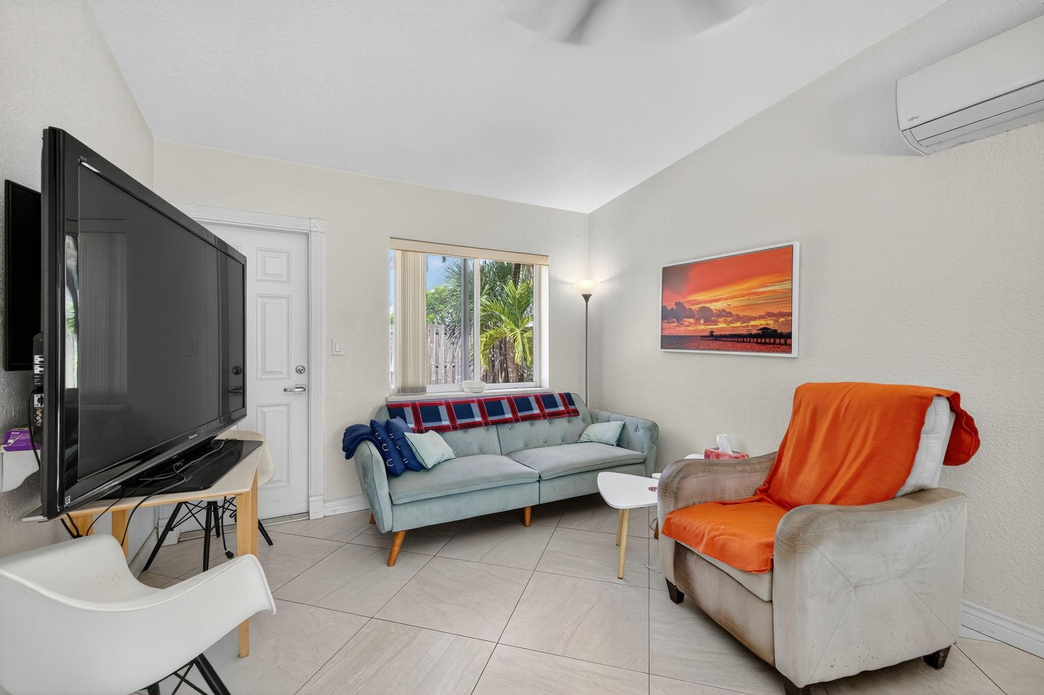 255 Neptune Ave