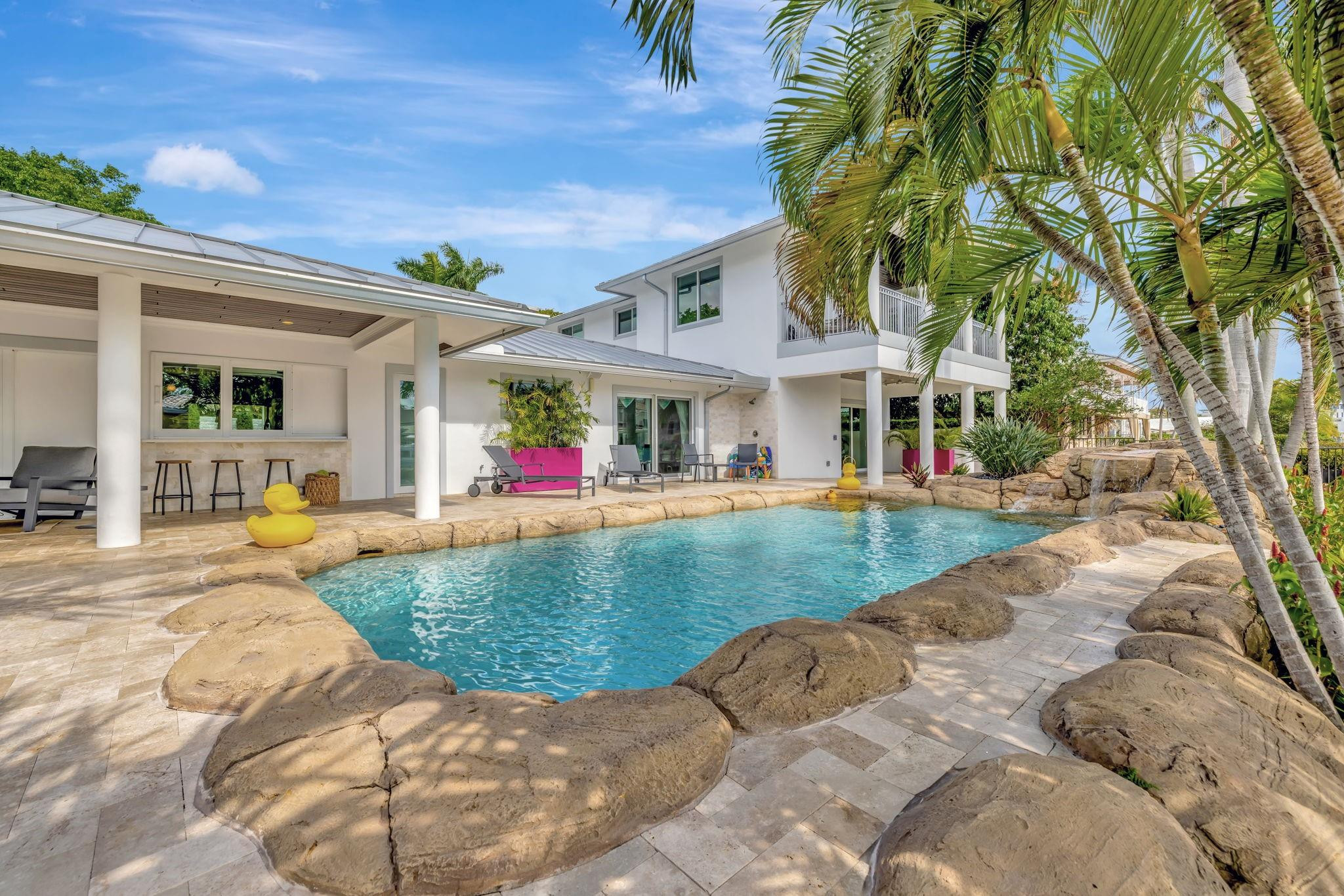 288 S Tradewinds Ave