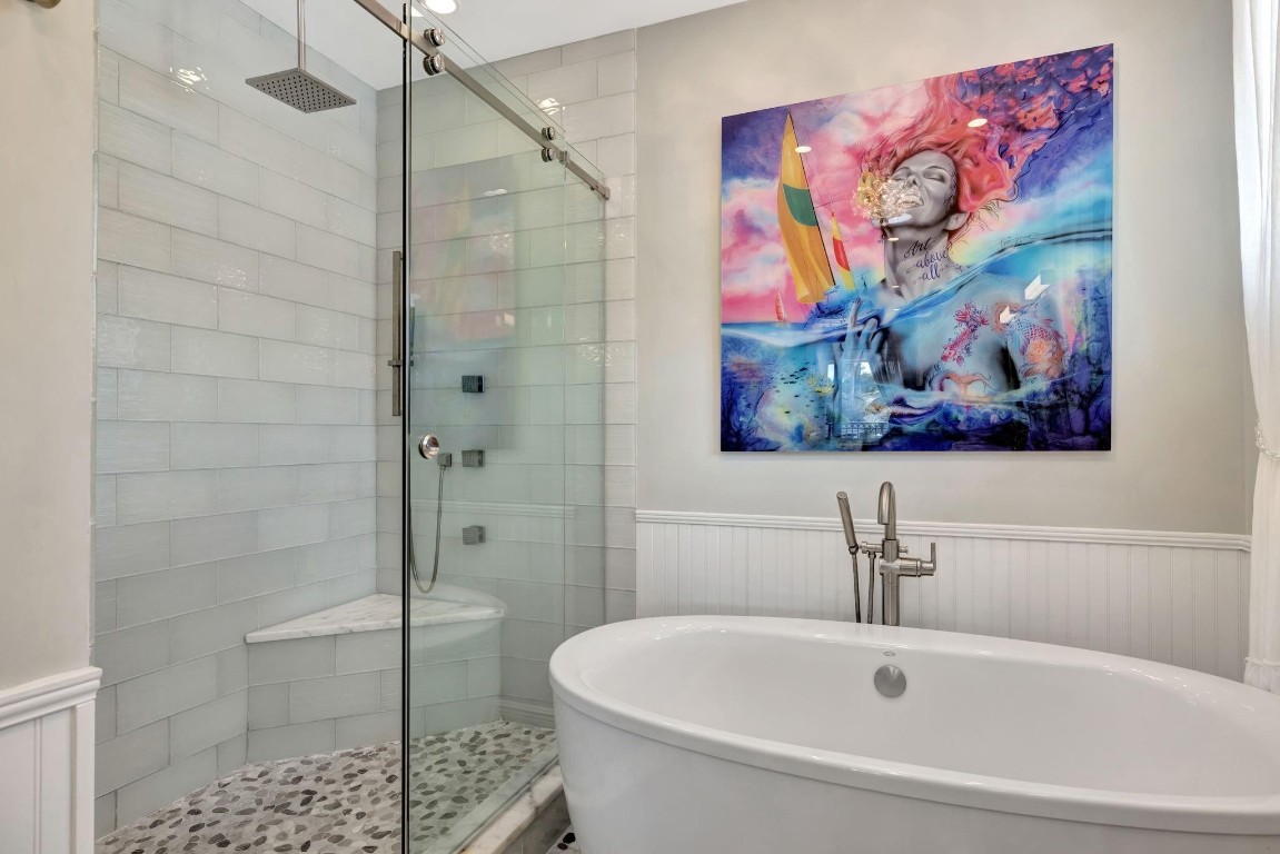 288 S Tradewinds Ave