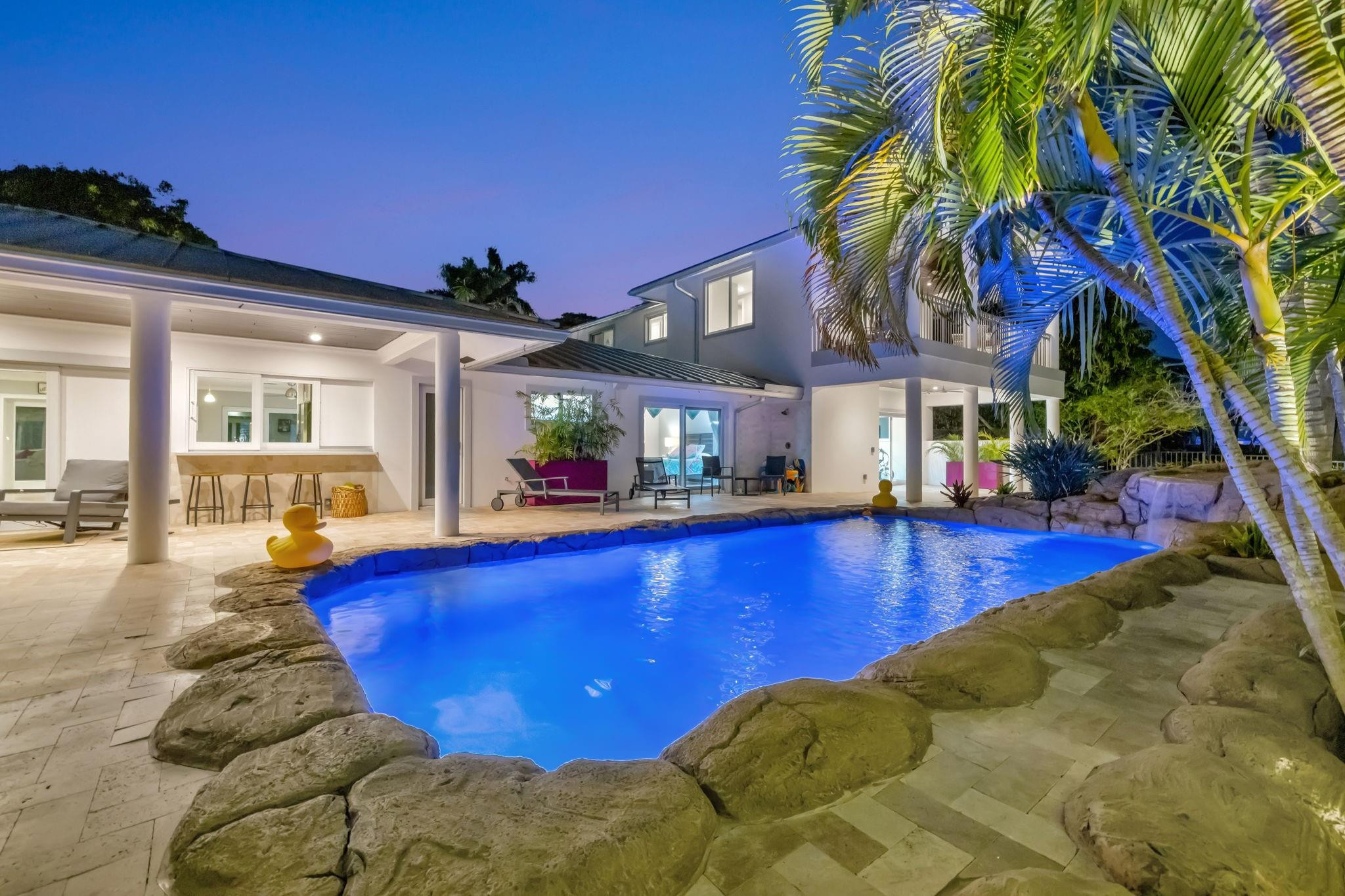 288 S Tradewinds Ave