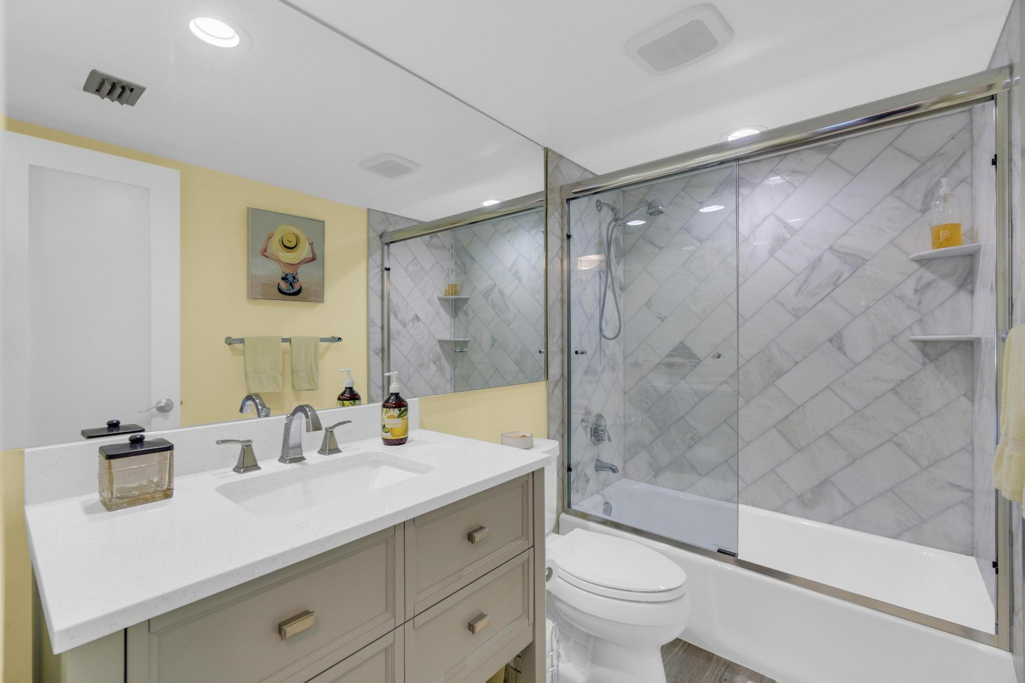 4140 N Ocean Drive 102E, Lauderdale-By-The-Sea Unit: 102E