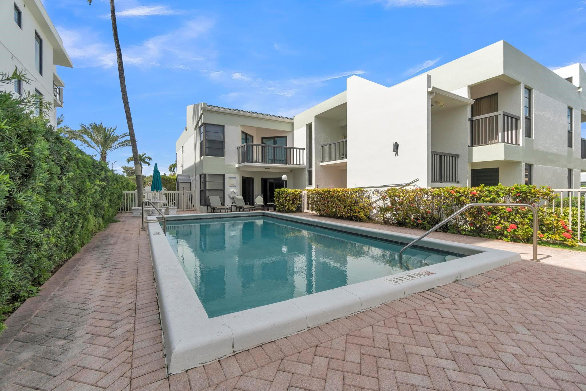 4140 N Ocean Drive 102E, Lauderdale-By-The-Sea Unit: 102E