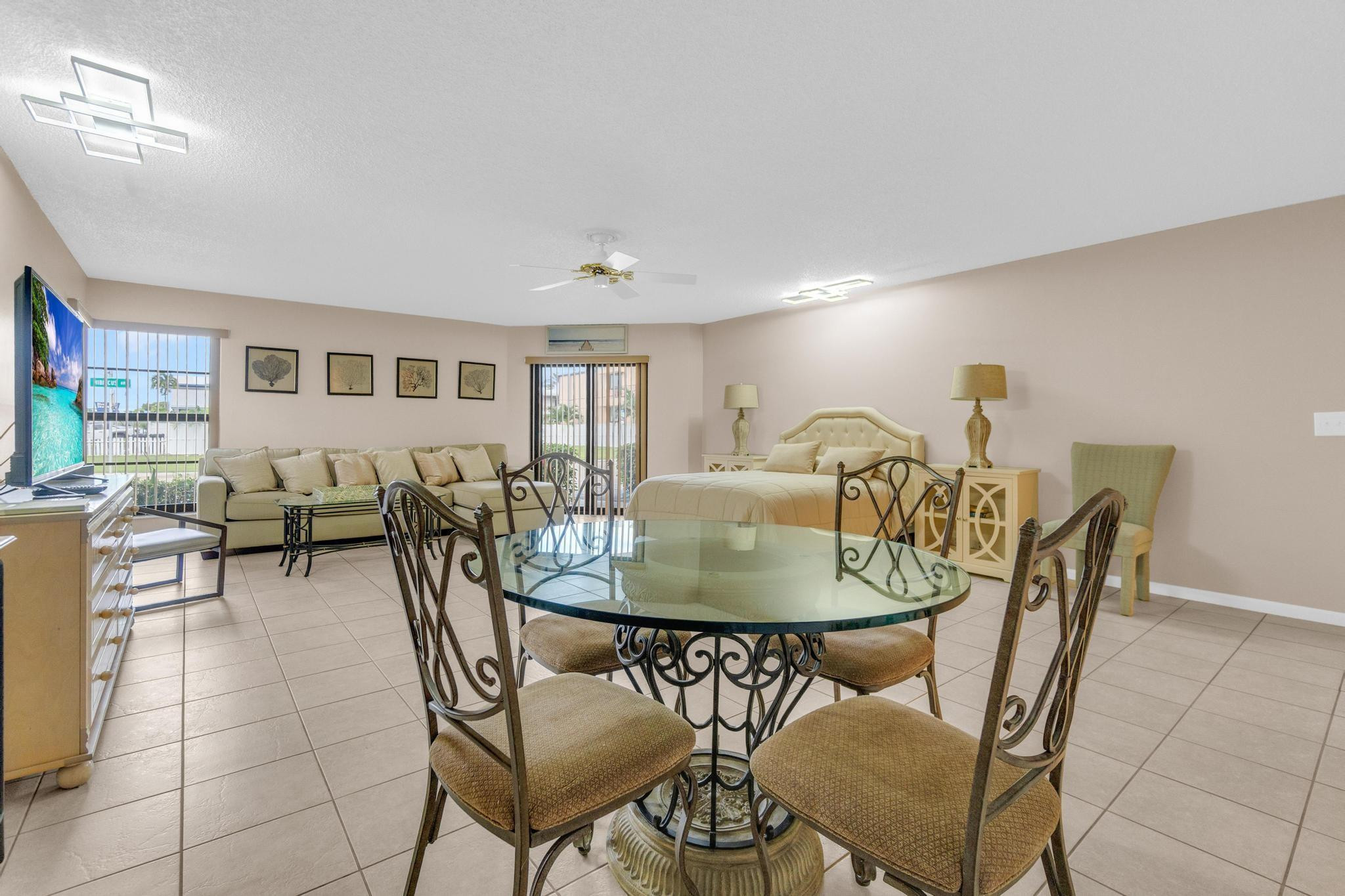 4140 N Ocean Drive 102E, Lauderdale-By-The-Sea Unit: 102E