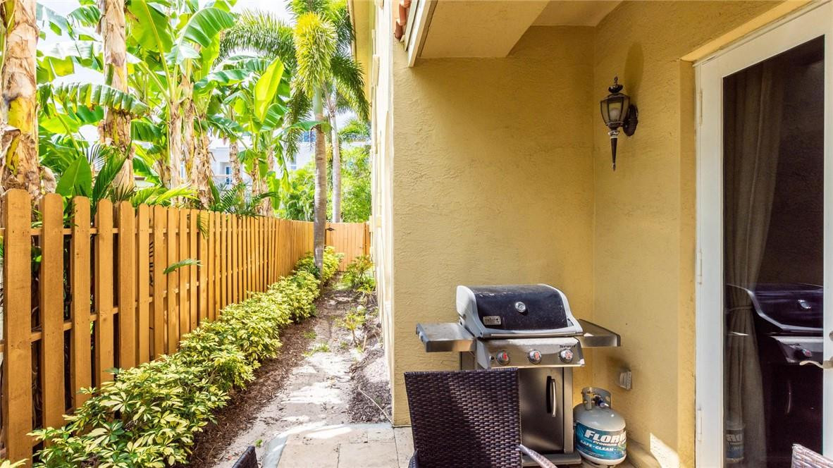 227 Garden Ct